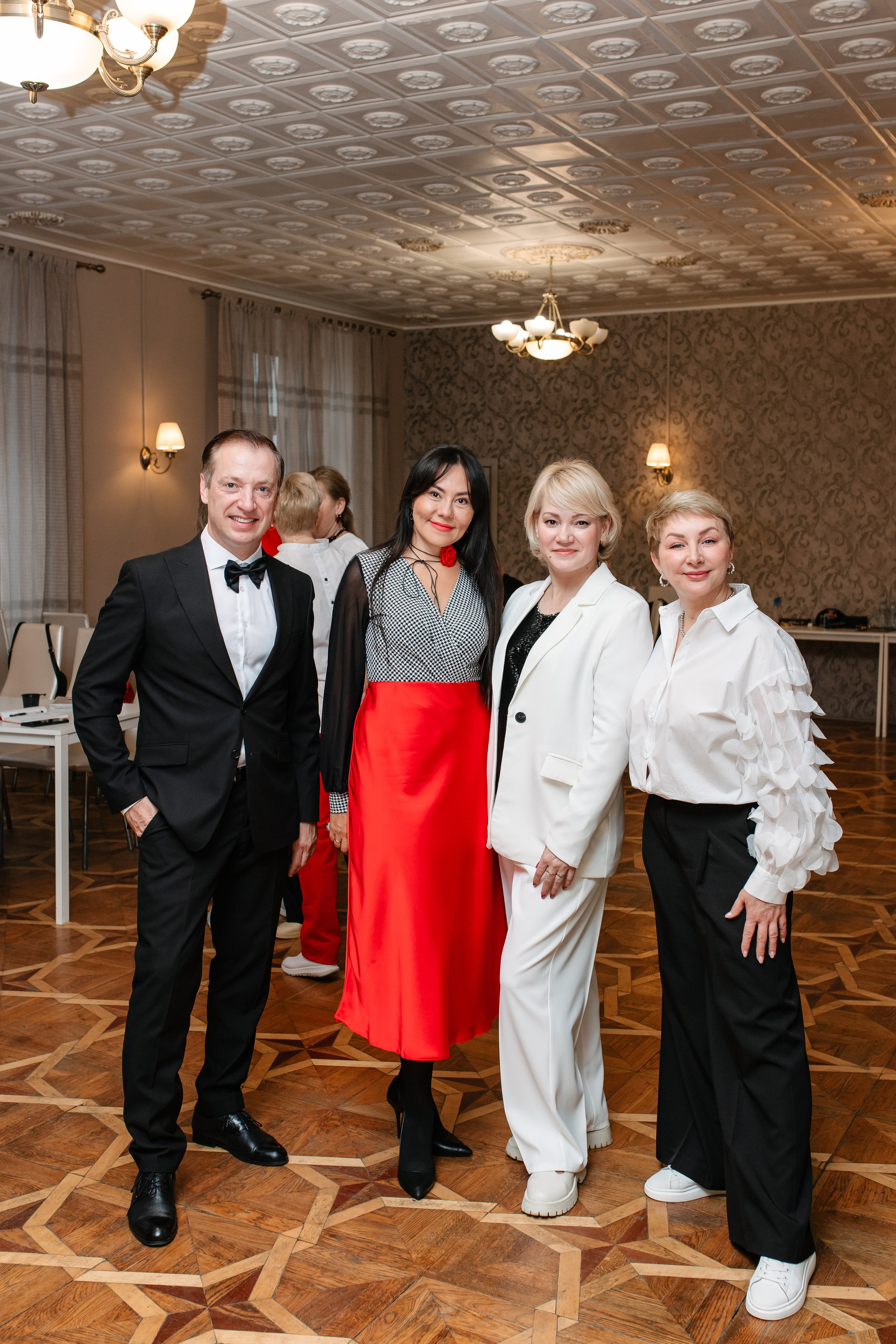 Мастер-класс для банкетных ведущих. Октябрь 2024. Фотограф Пермь. Свадьбы. Семья и дети, школа, д. сад. Фотокниги