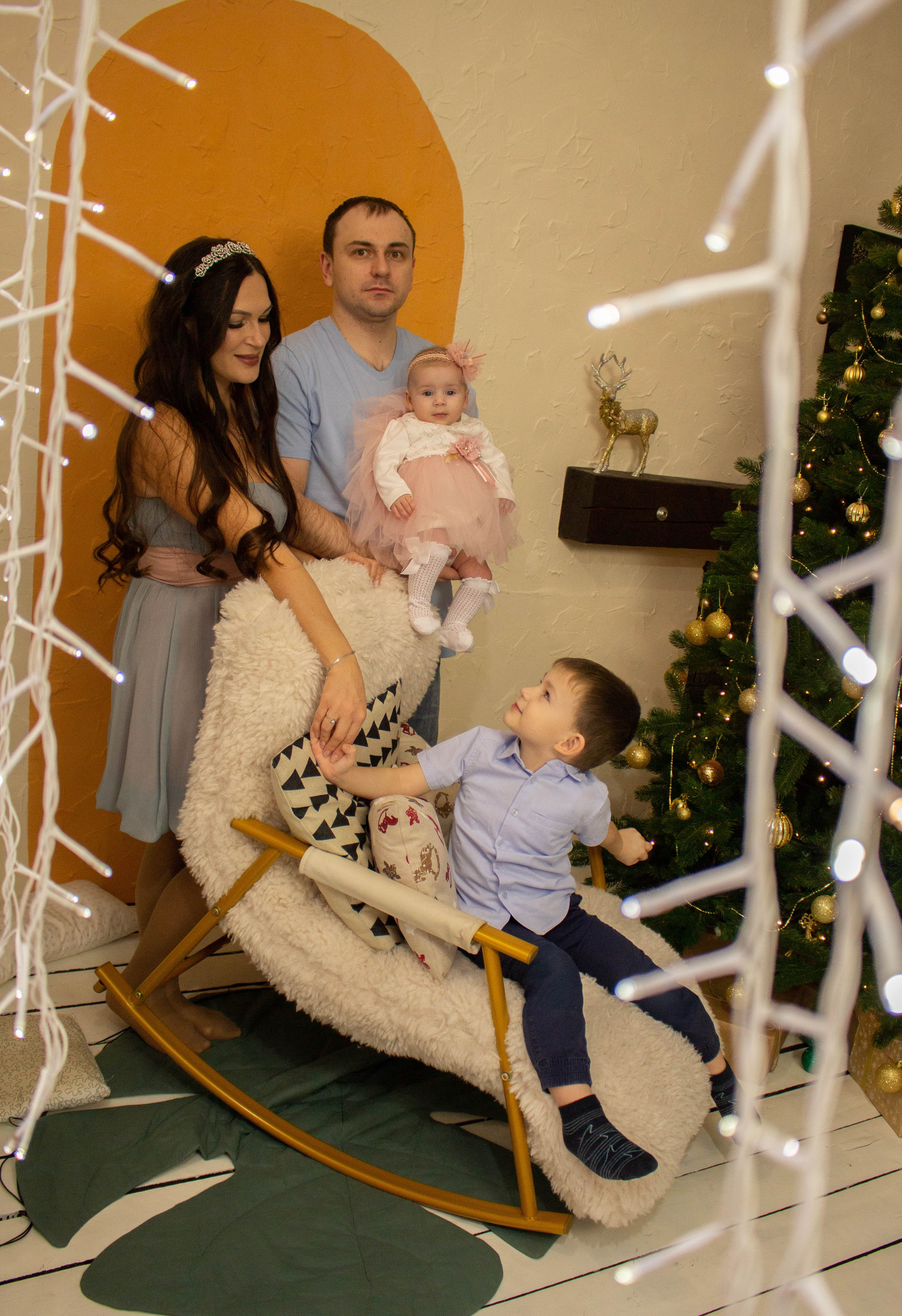 Новогодняя фотосессия Марии и Александра. Фотограф новорожденных в Екатеринбурге