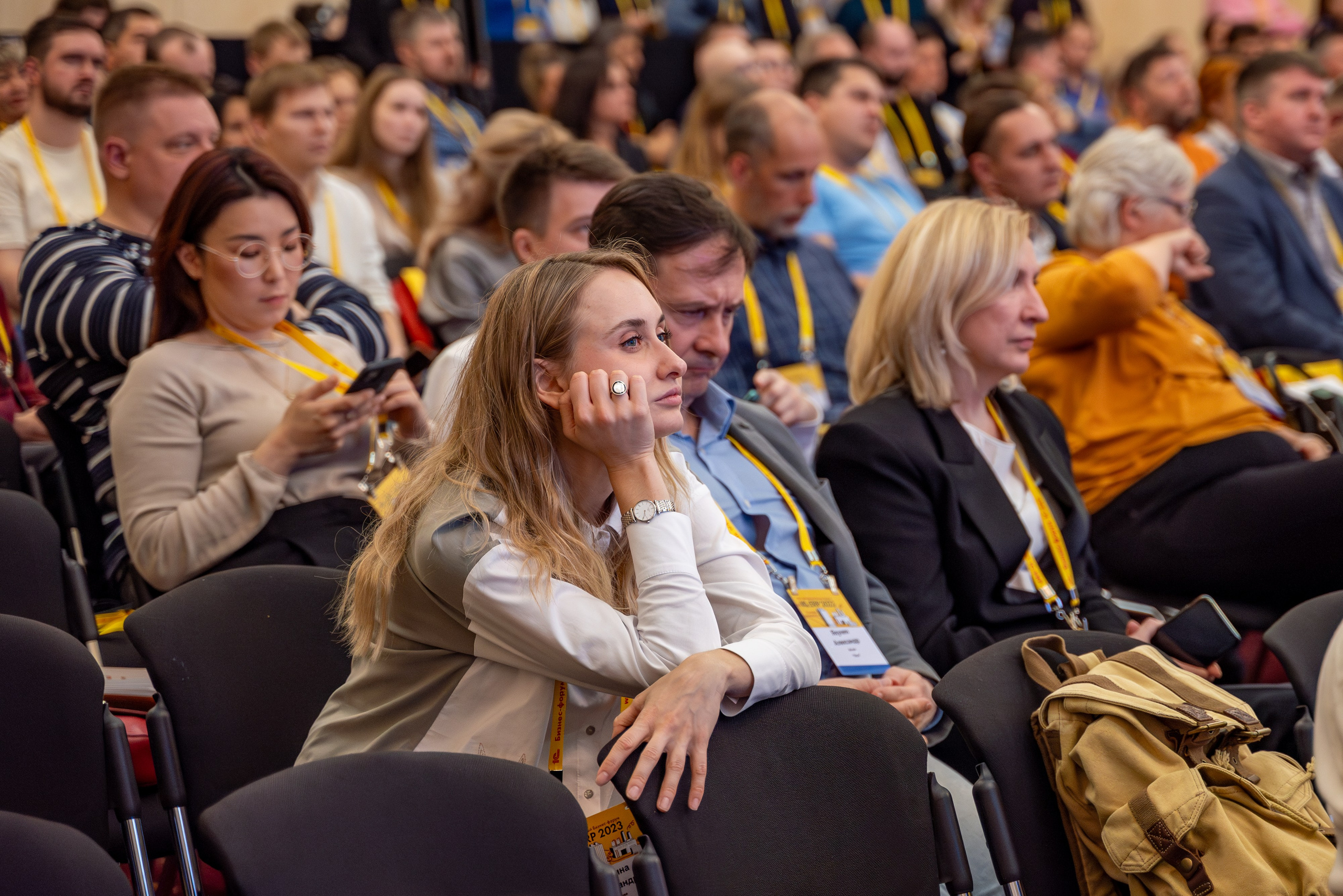 Форум 1С Крокус Сити Холл. Выпускные альбомы Москва и МО. Школьный и семейный фотограф