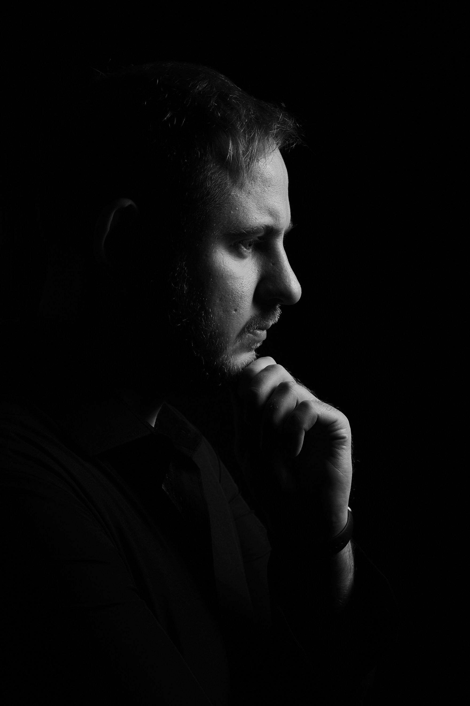 У меня дома (ЧБ)