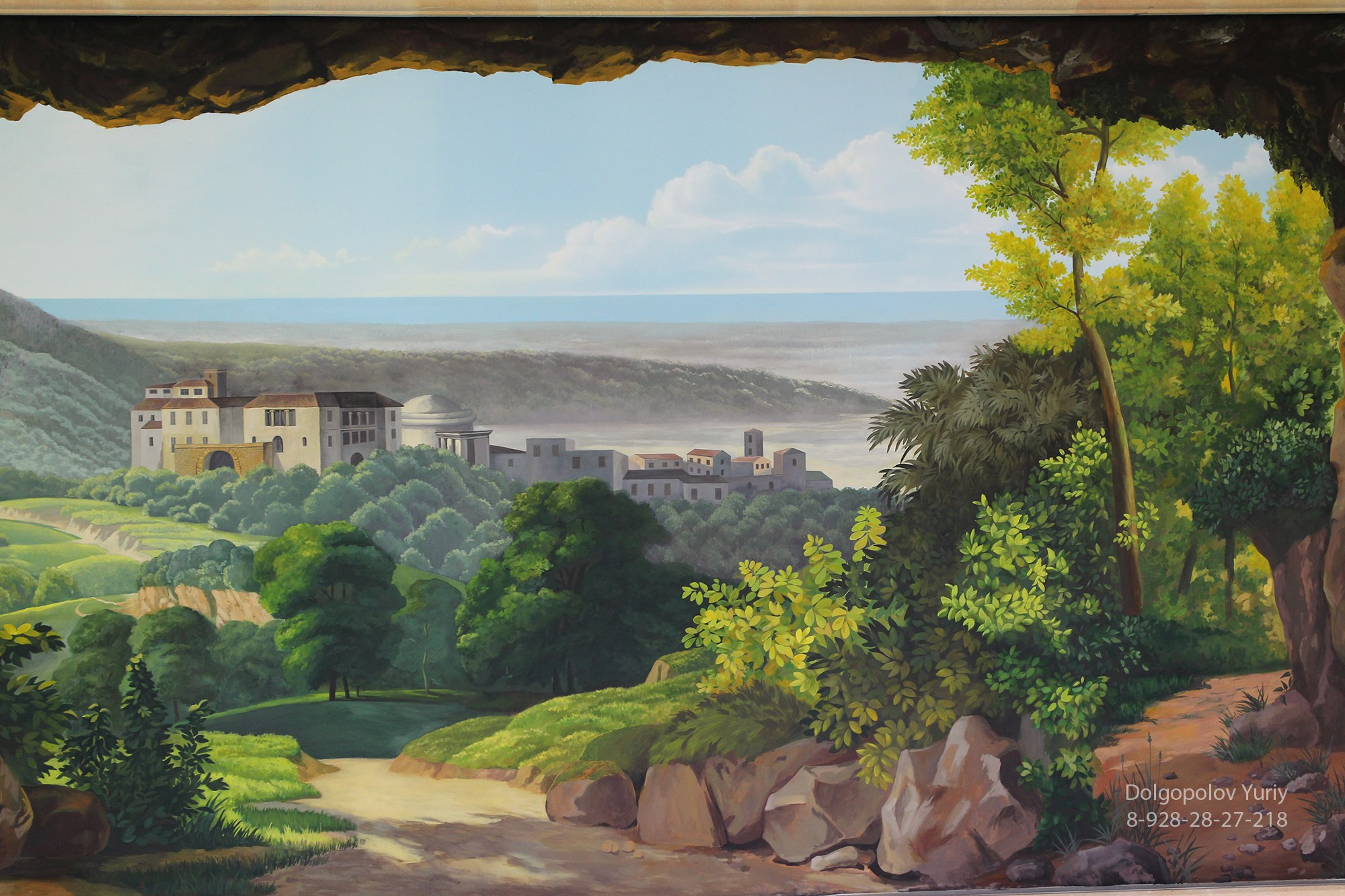 Роспись на стене грот