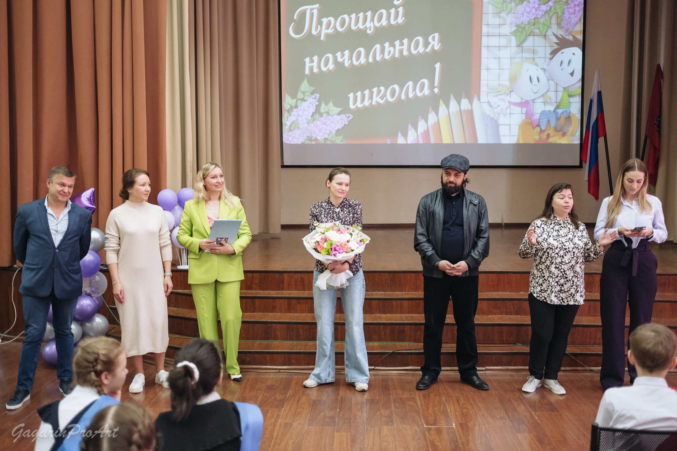 Репортаж в школе на выпускной. Фотограф на выпускной. GagarinProArt