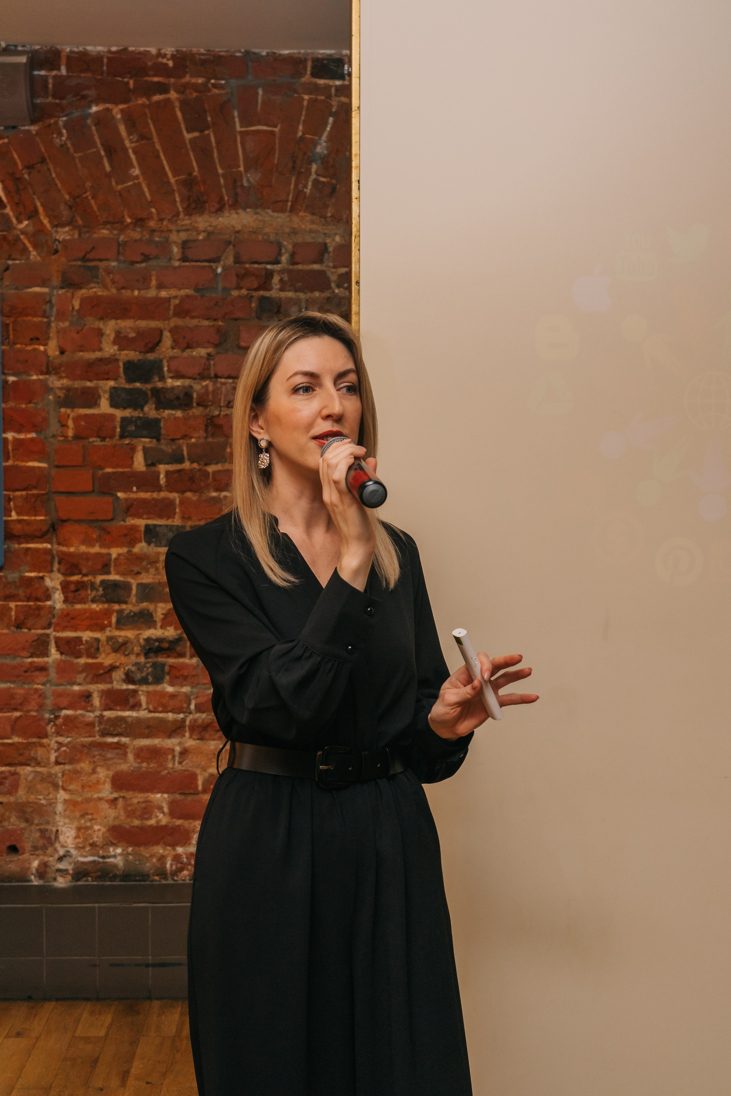 Нетворкинг «Свои в Москве». Женский фотограф в Москве Анастасия Сидорова