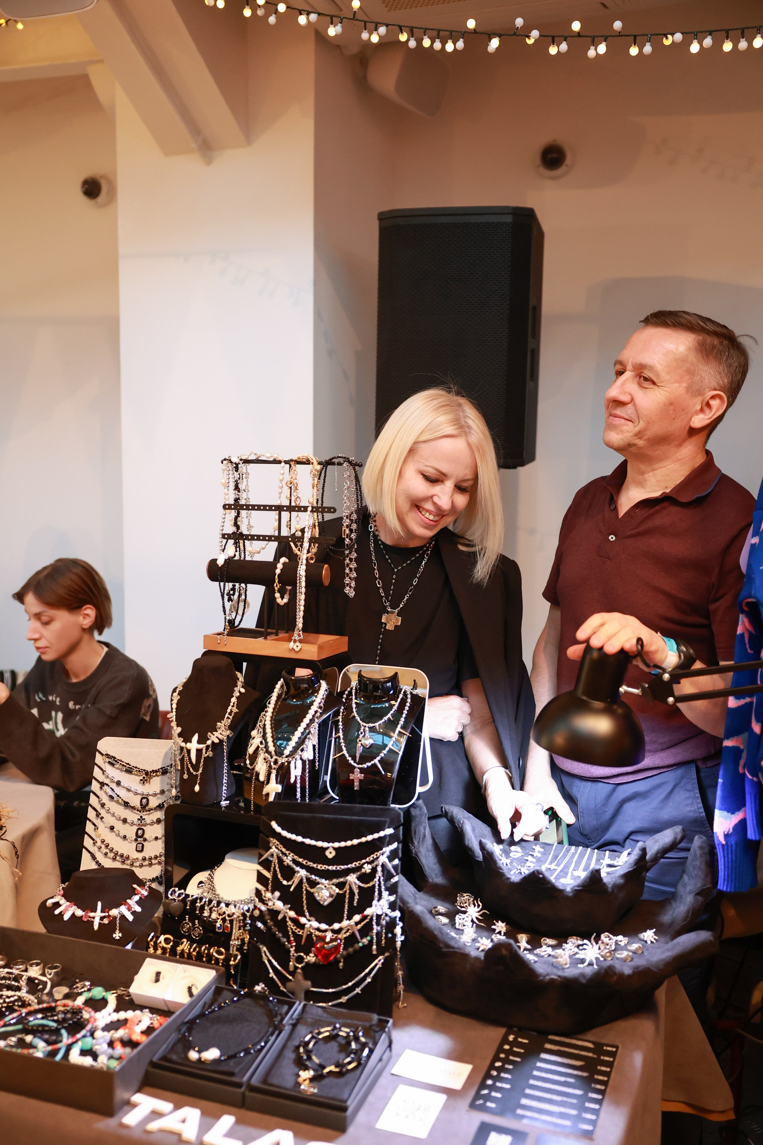 2–3 марта 2024 в пространстве «Три вокзала. Депо» / День 2 / фото Саша Жукова. Фотоотчеты «Ламбада-маркета»