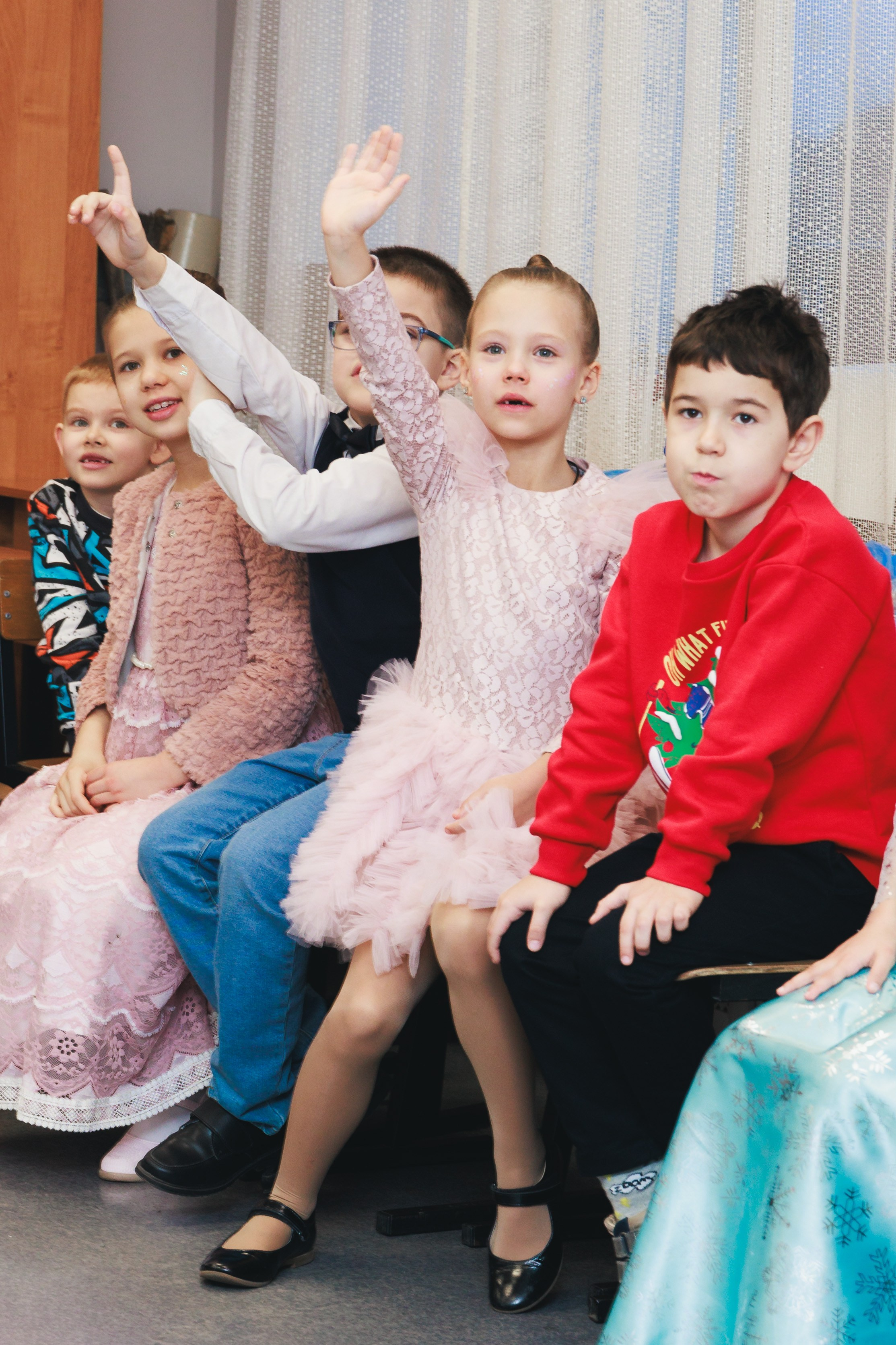 Новогодний утренник в начальной школе. Фотограф Воронеж, Новая Усмань Мария Бублик