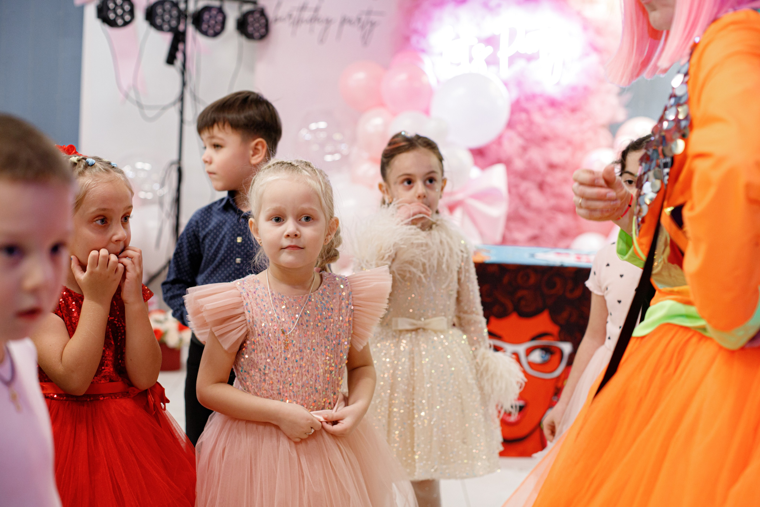 ASIA'S BIRTHDAY PARTY. Photokarish