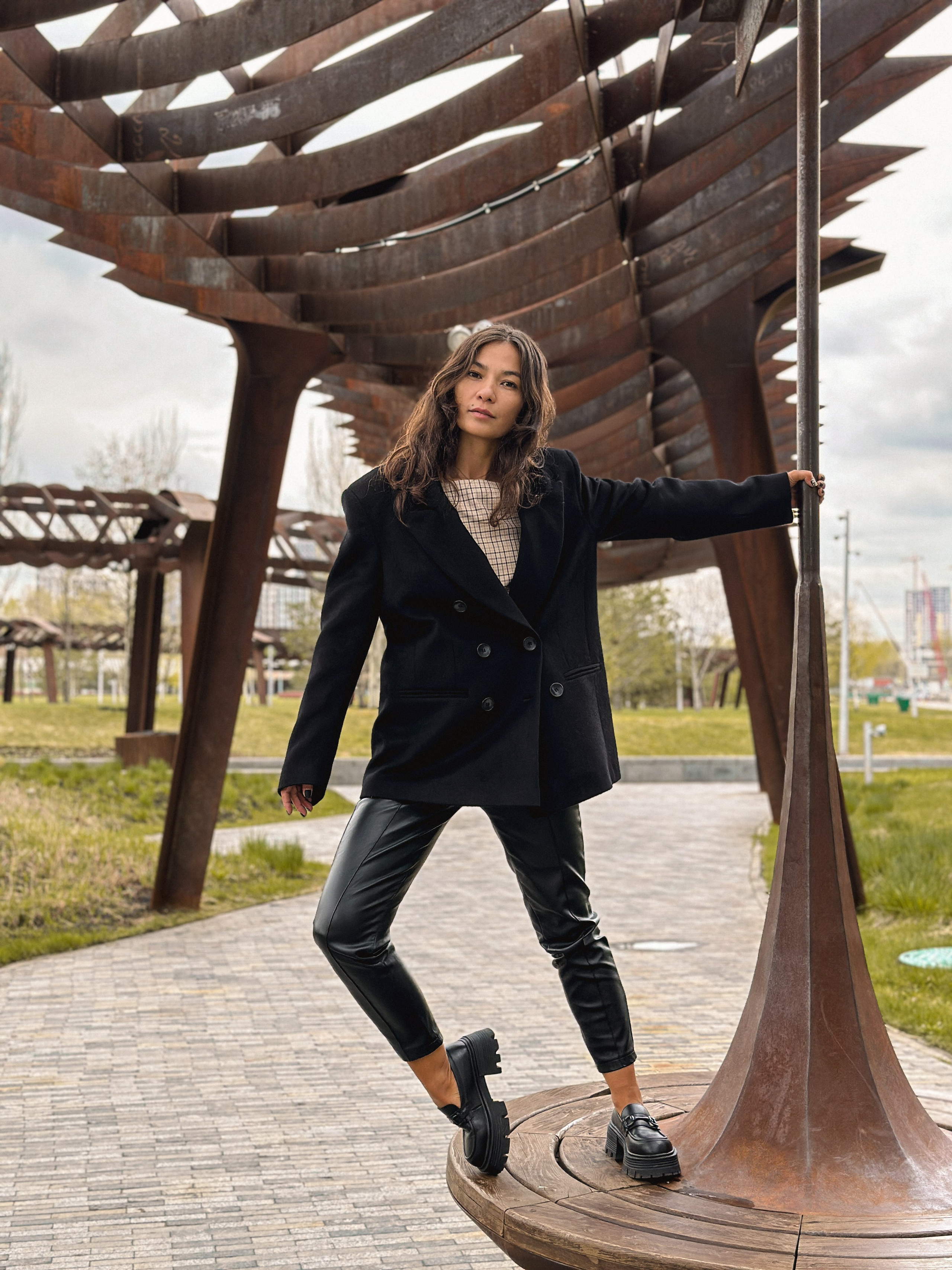 Пальто бренд одежды. Свадебный и семейный фотограф Москва и Московская область