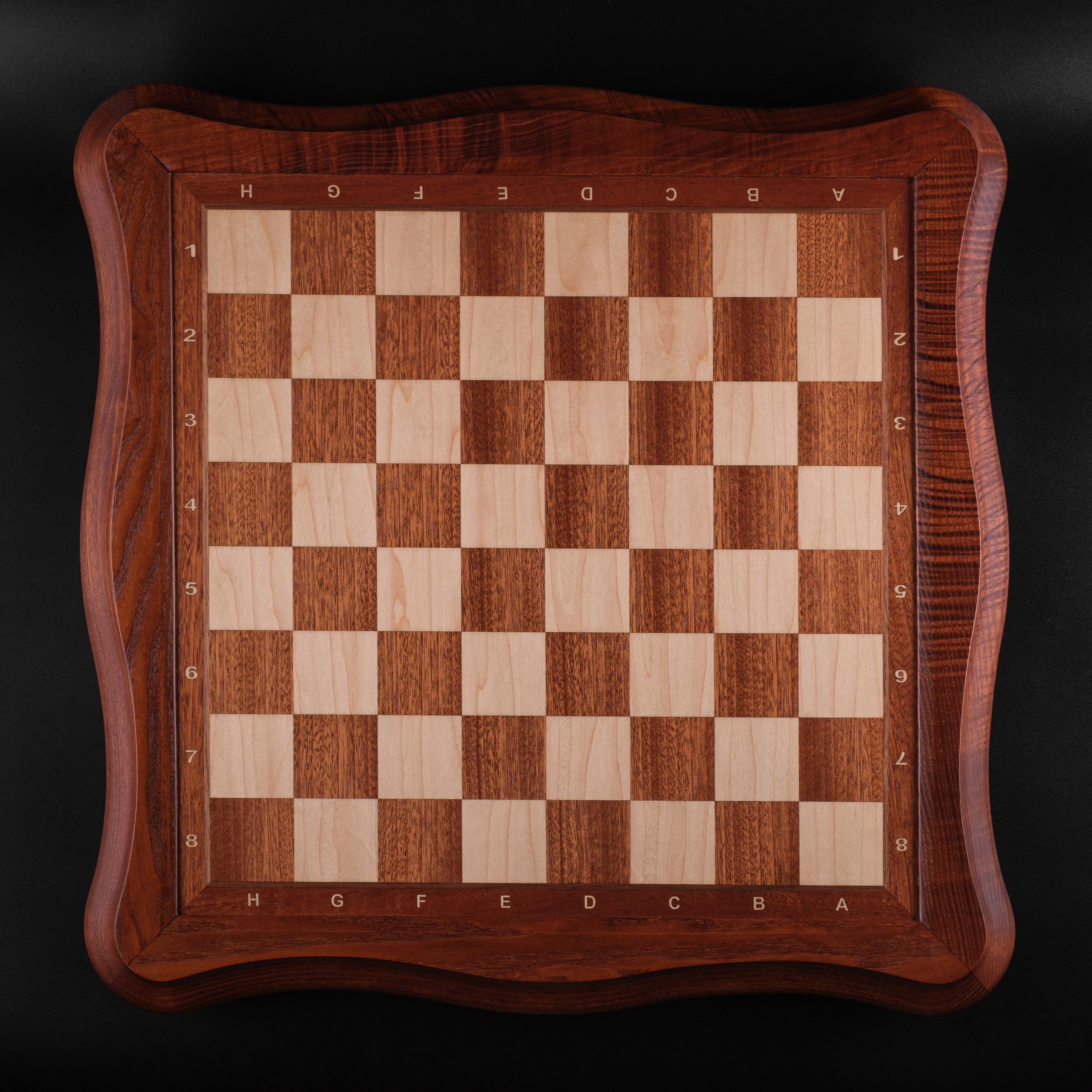 Рекламная съемка шахмат KADUN. Предметный и интерьерный фотограф Василий Блинов