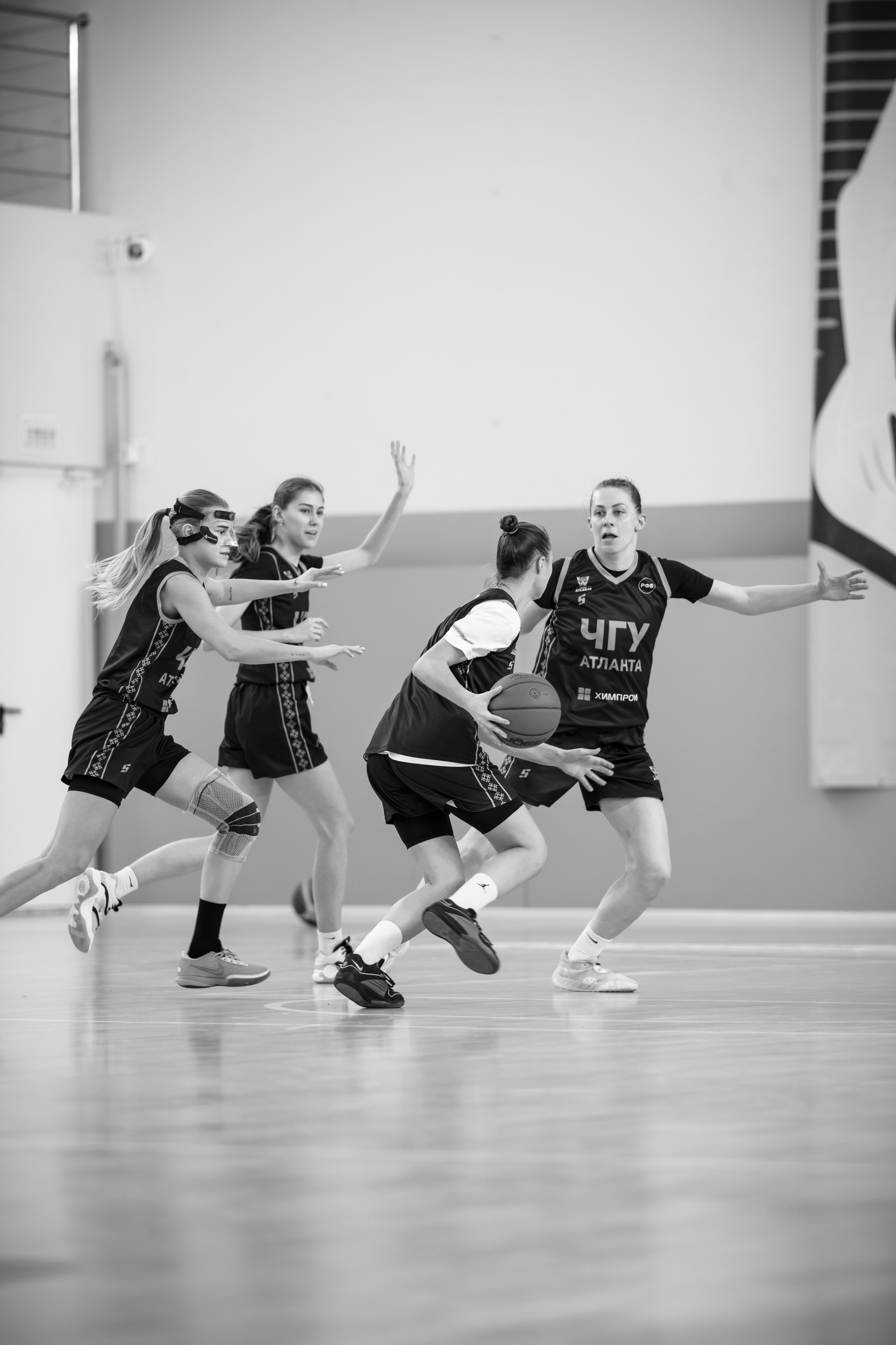 ЧГУ-Атланта. Фотография