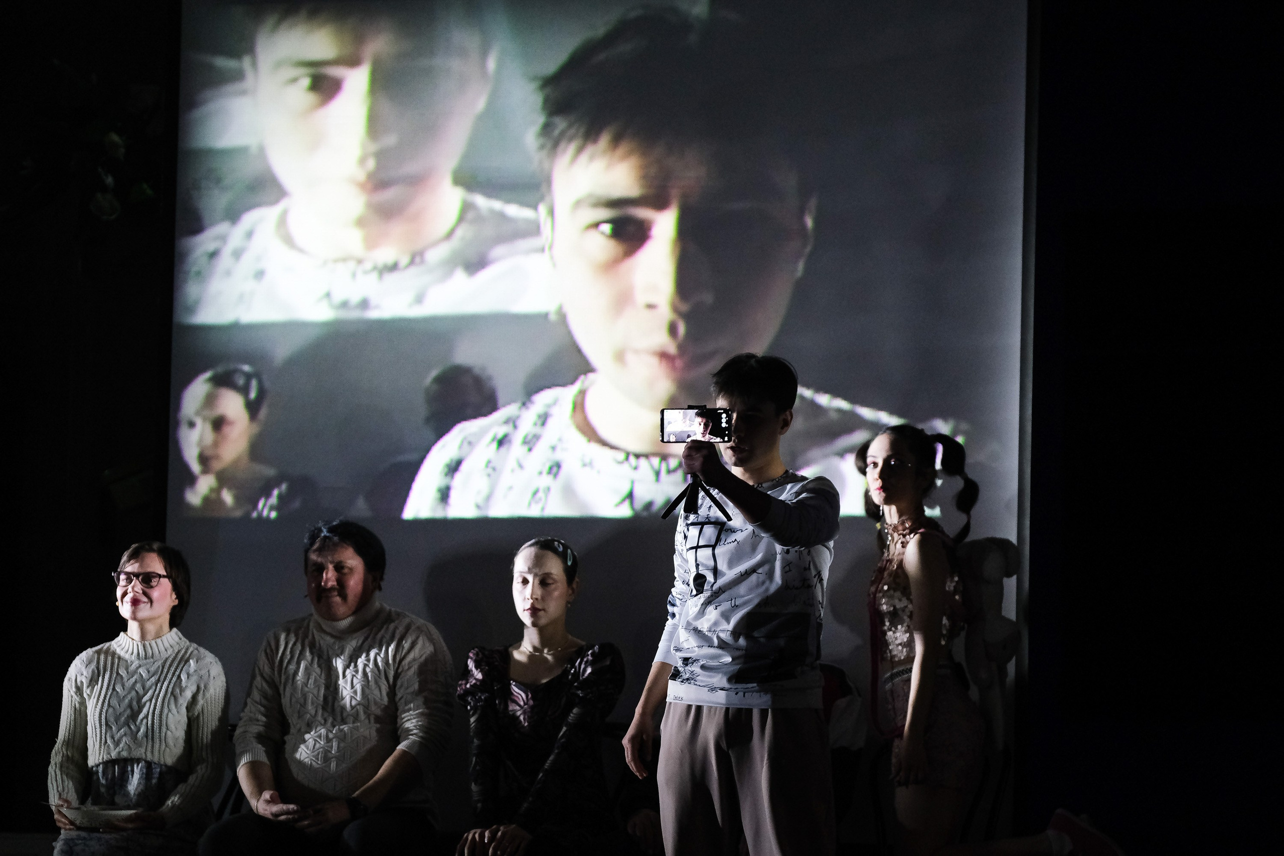 Ганди молчал по субботам. Фотограф Анатолий Деникин