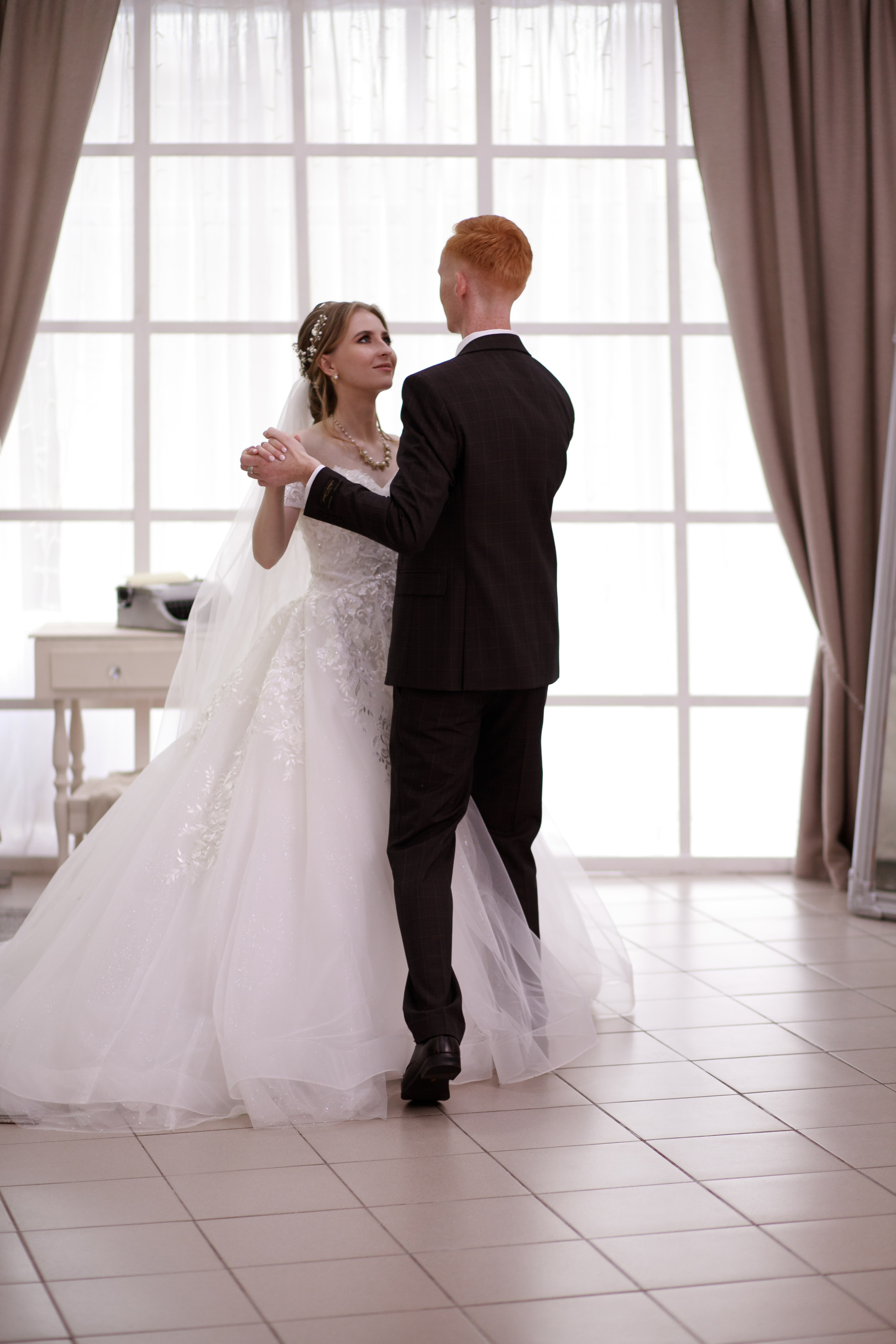 Свадебная фотосессия. Фотограф Кравченко Юлия. Энгельс