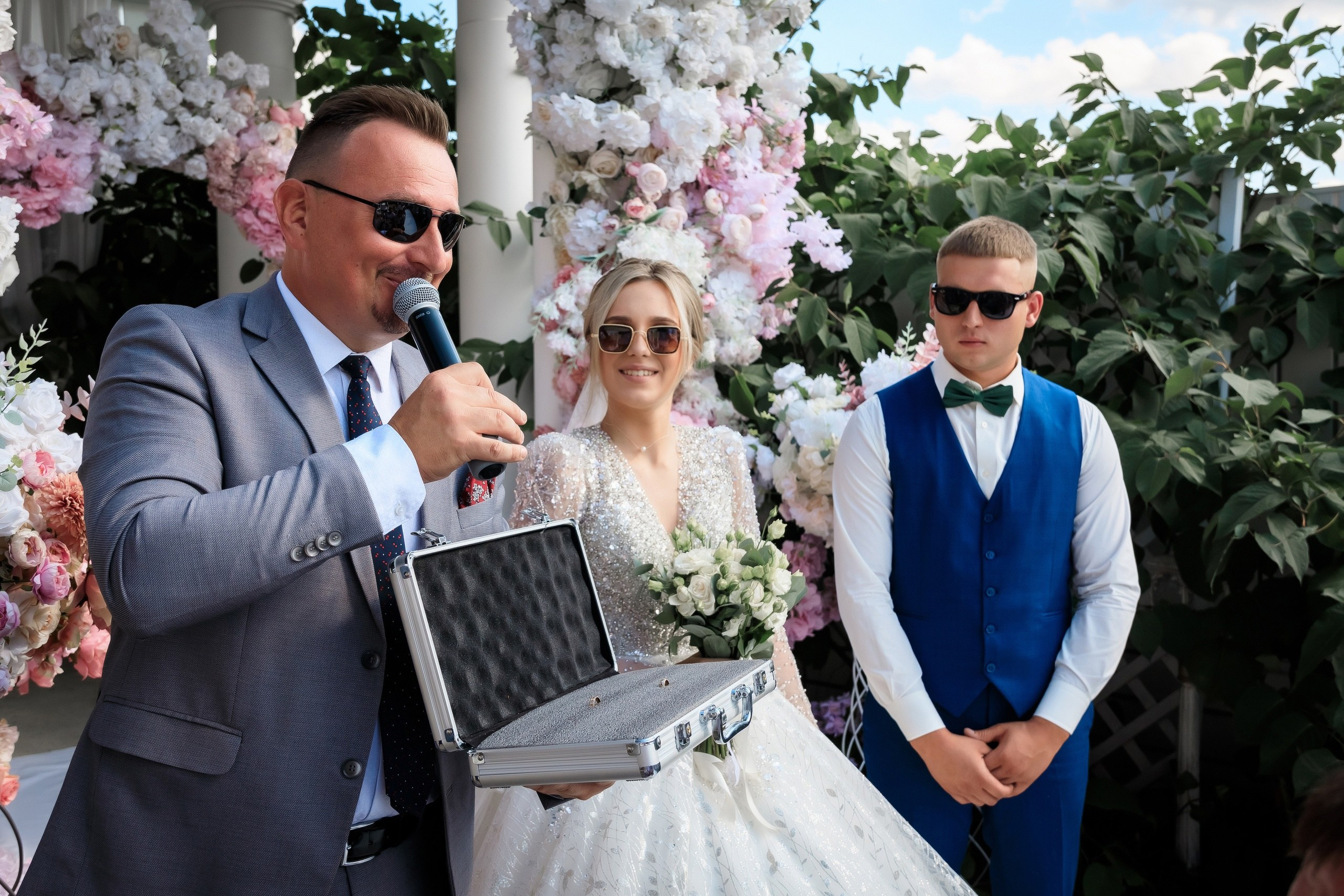 Свадебный фотограф Воронеж Андрей Лысенко. Свадебный видеограф. Свадьба Воронеж. Заказать фотографа на свадьбу. Портфолио. Примеры фото. Свадебный фотограф видеограф на свадьбу Воронеж Андрей Лысенко