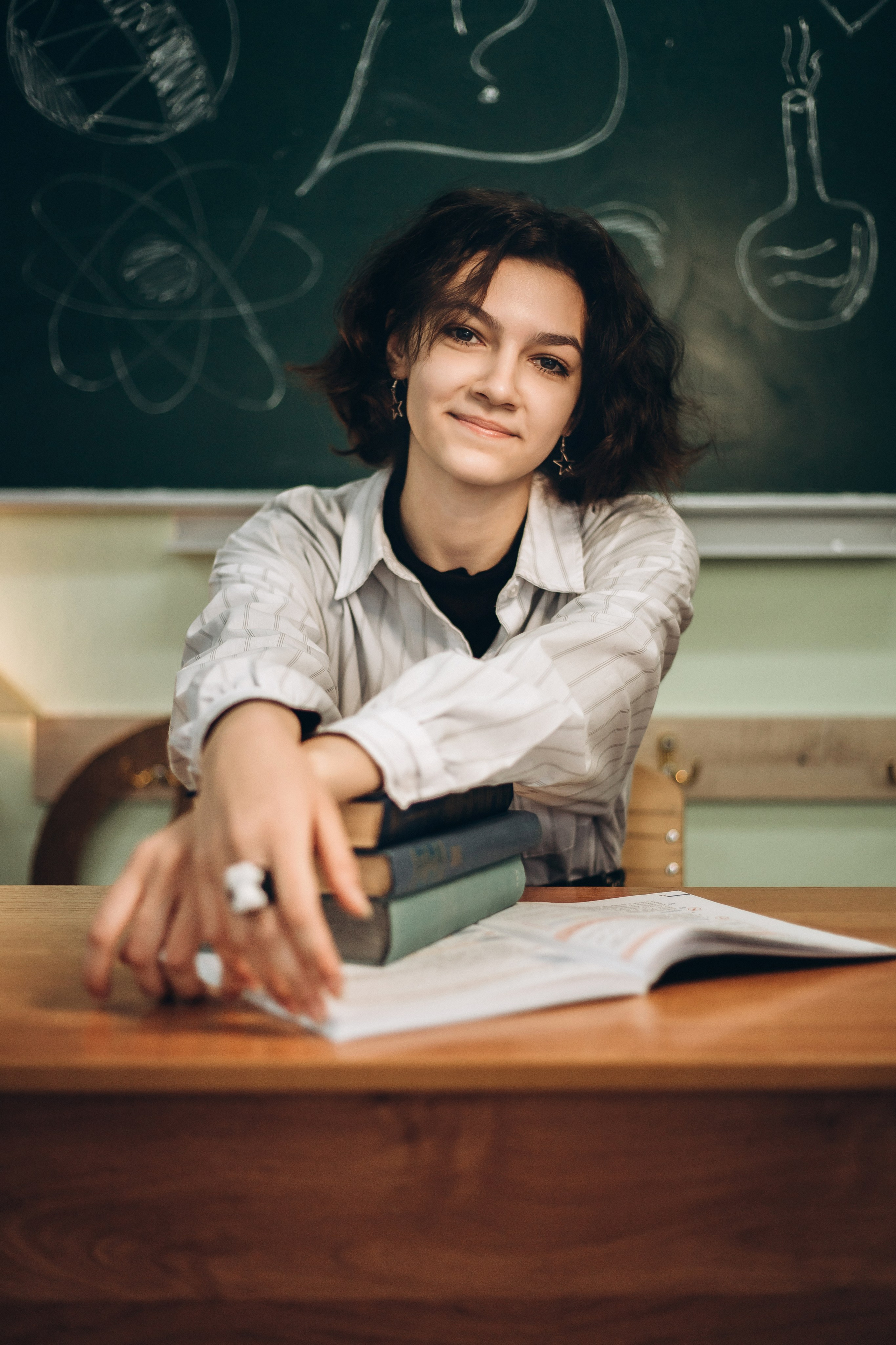 Выпускной класс на альбомы в школе. Портретный и семейный фотограф в Саратове Елена Шустова