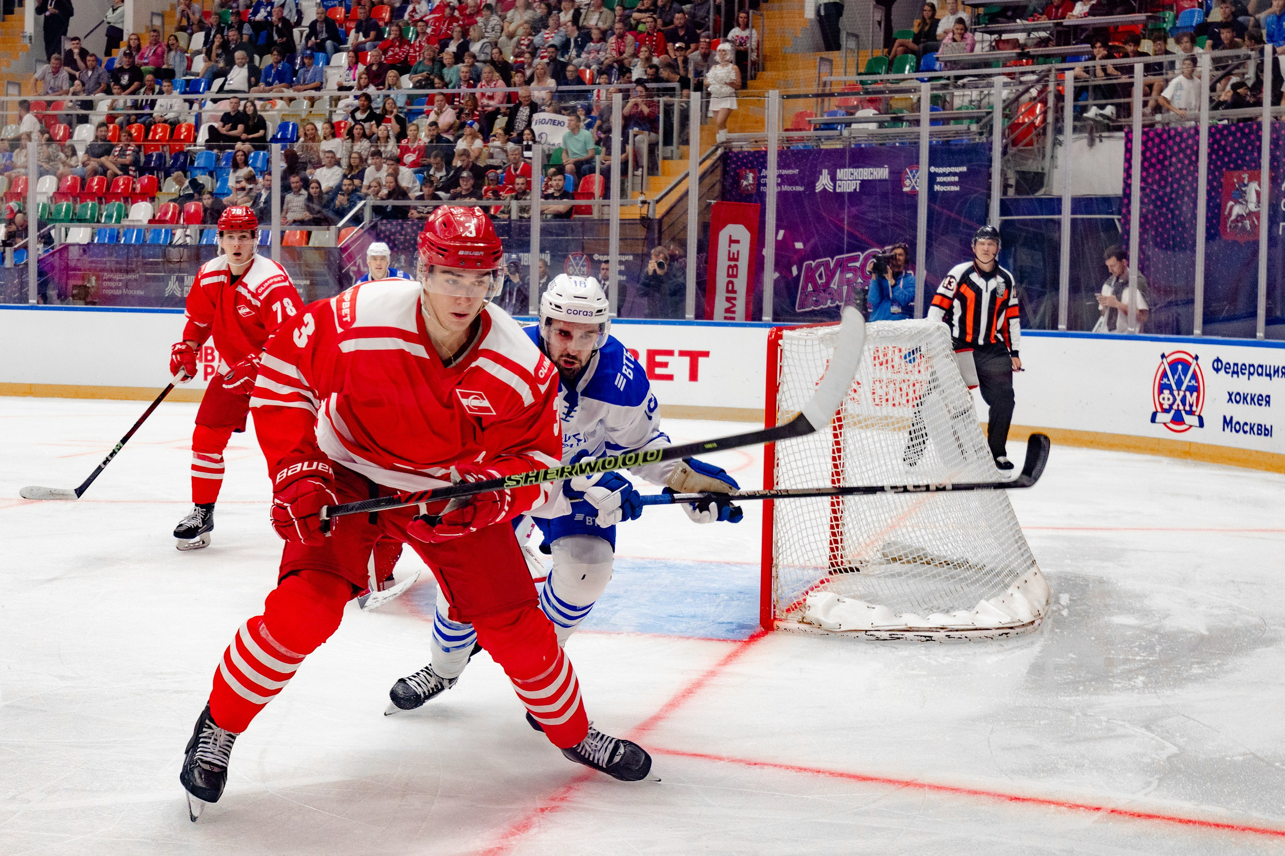 Кубок мэра Москвы по хоккею 2024. Виктория Зудина — фотограф в Москве