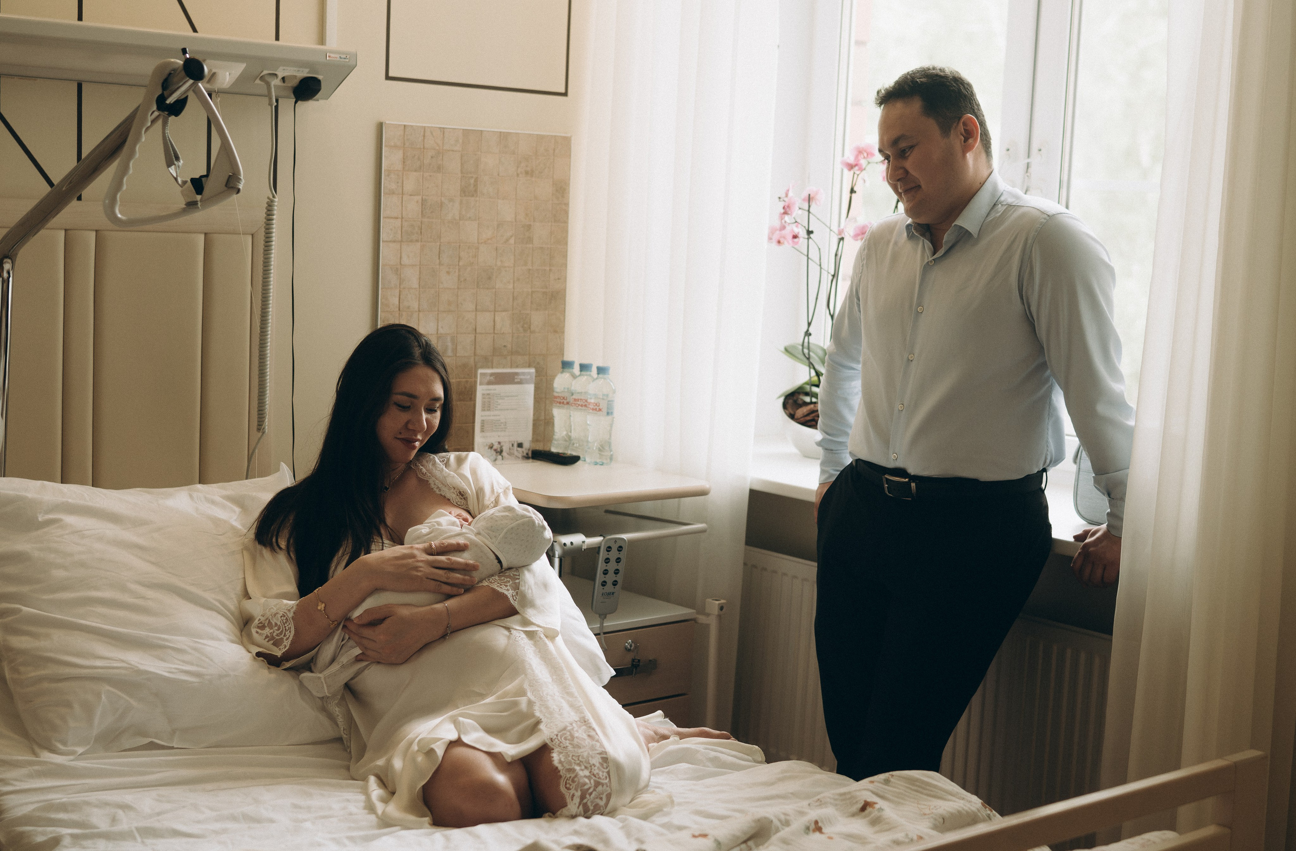 Выписка из роддома фотограф на роды