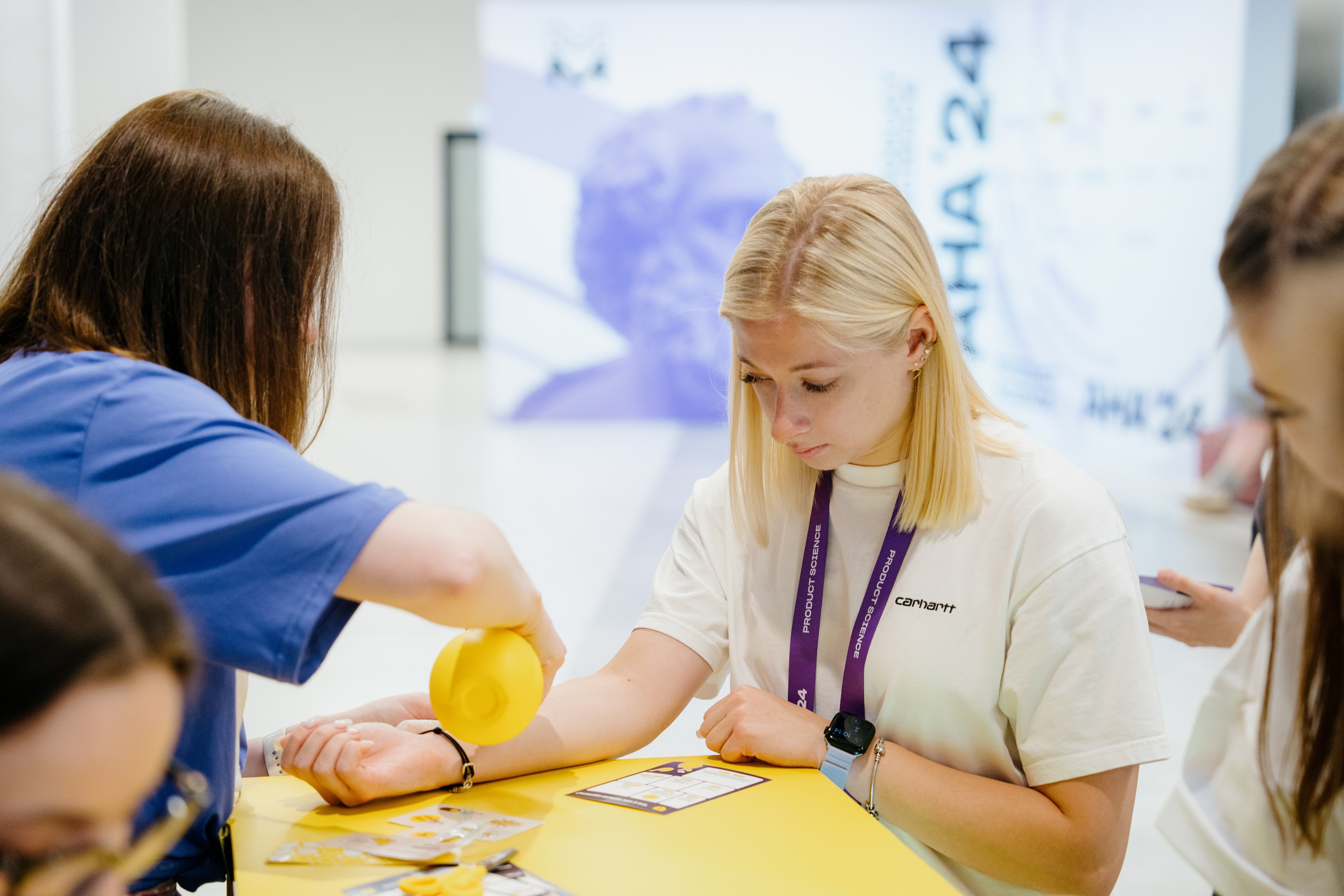 Aha! — 6 июня 2024. Фотобанк Матемаркетинг