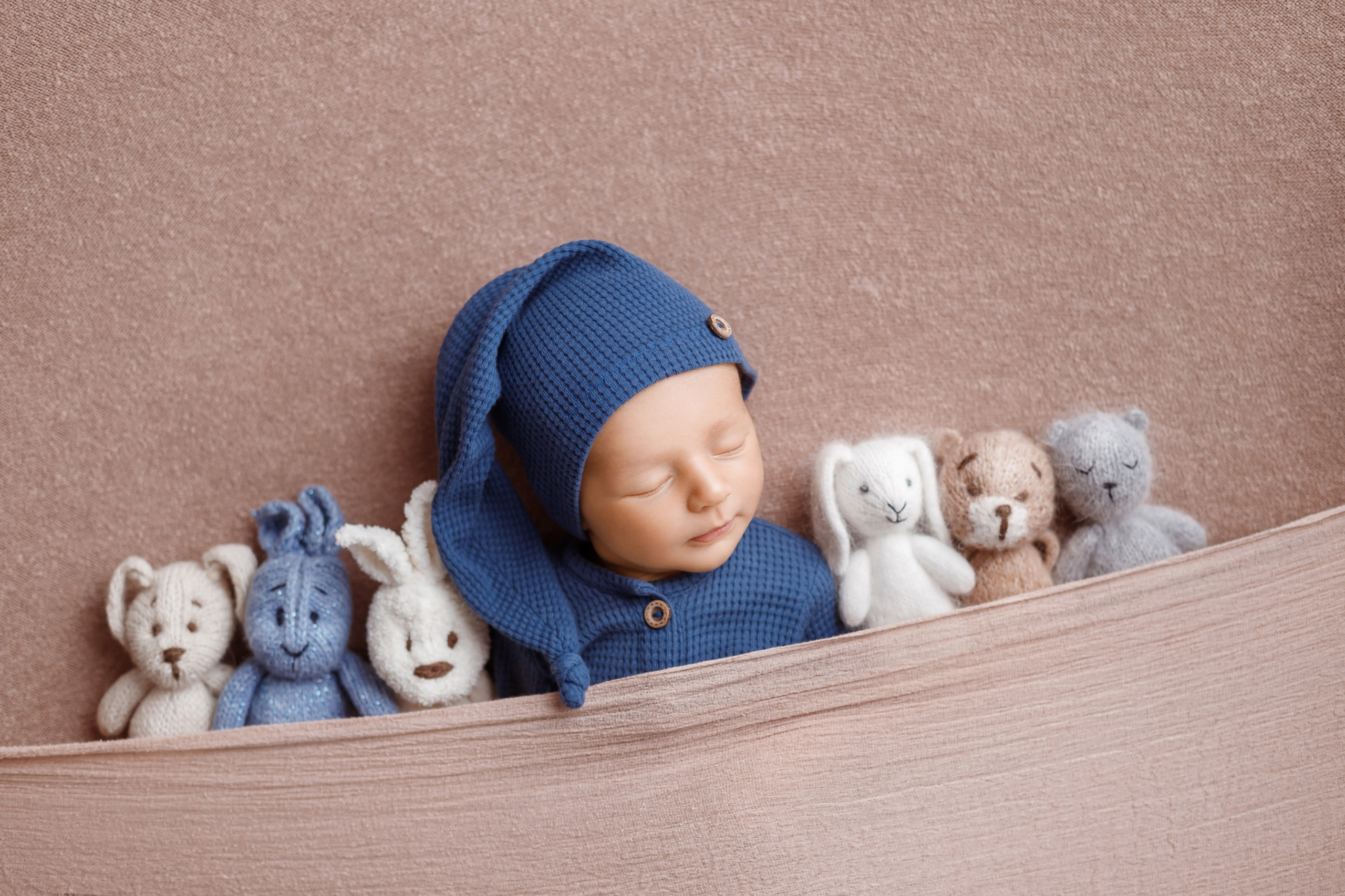 Новорожденные (5-14 дней). Фотограф новорождённых Ярославль. Детский и семейный фотограф Анна Салова