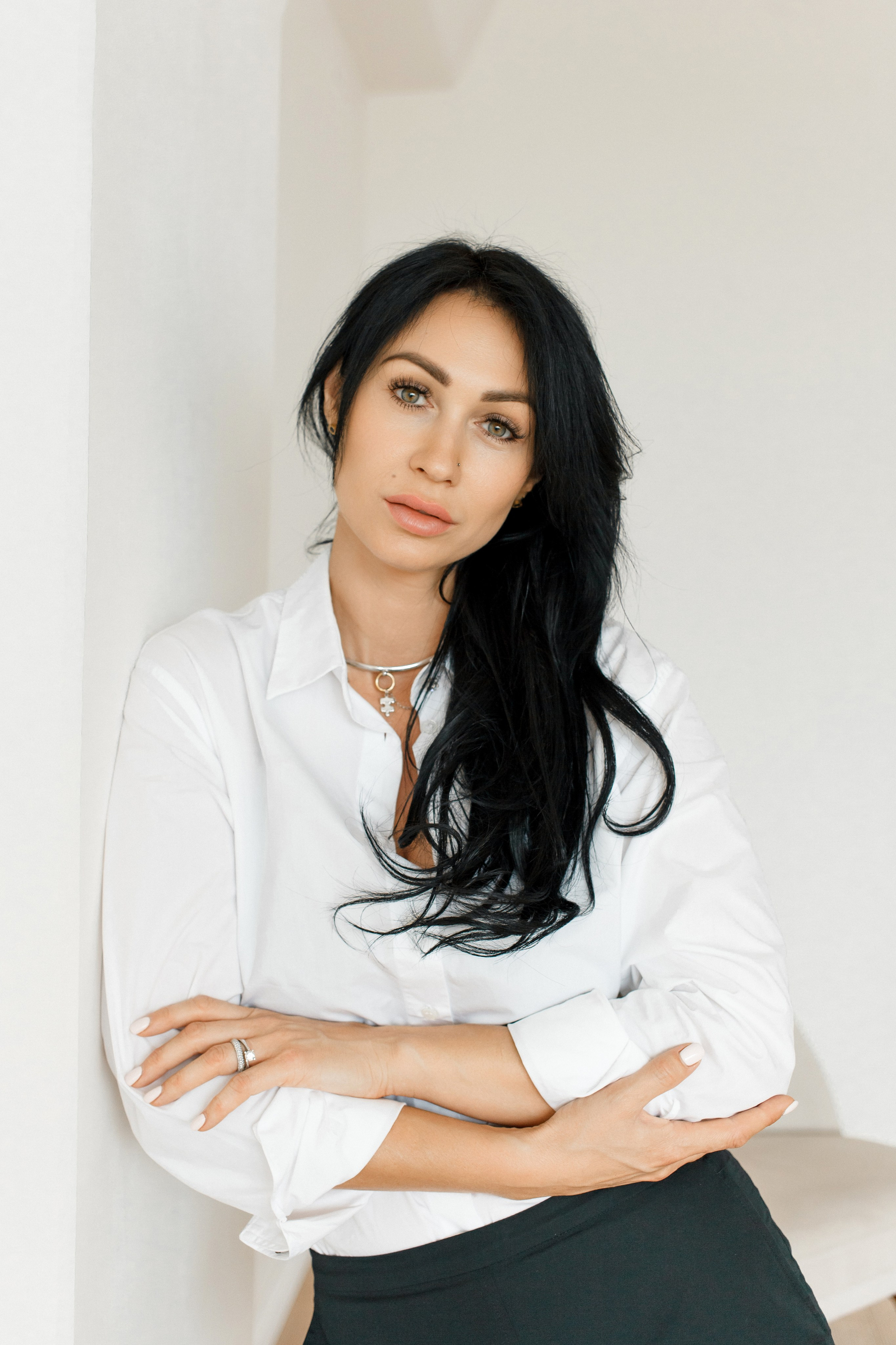 И если ты продвигаешься через соц сети, а клиентов оттуда нет, скорее всего твоя страничка на уровне объявления на столбе. Я - контентный фотограф Анна Островская и я помогу создать качественную картинку, отражающую ваши смыслы и повысить лояльность ваших клиентов.