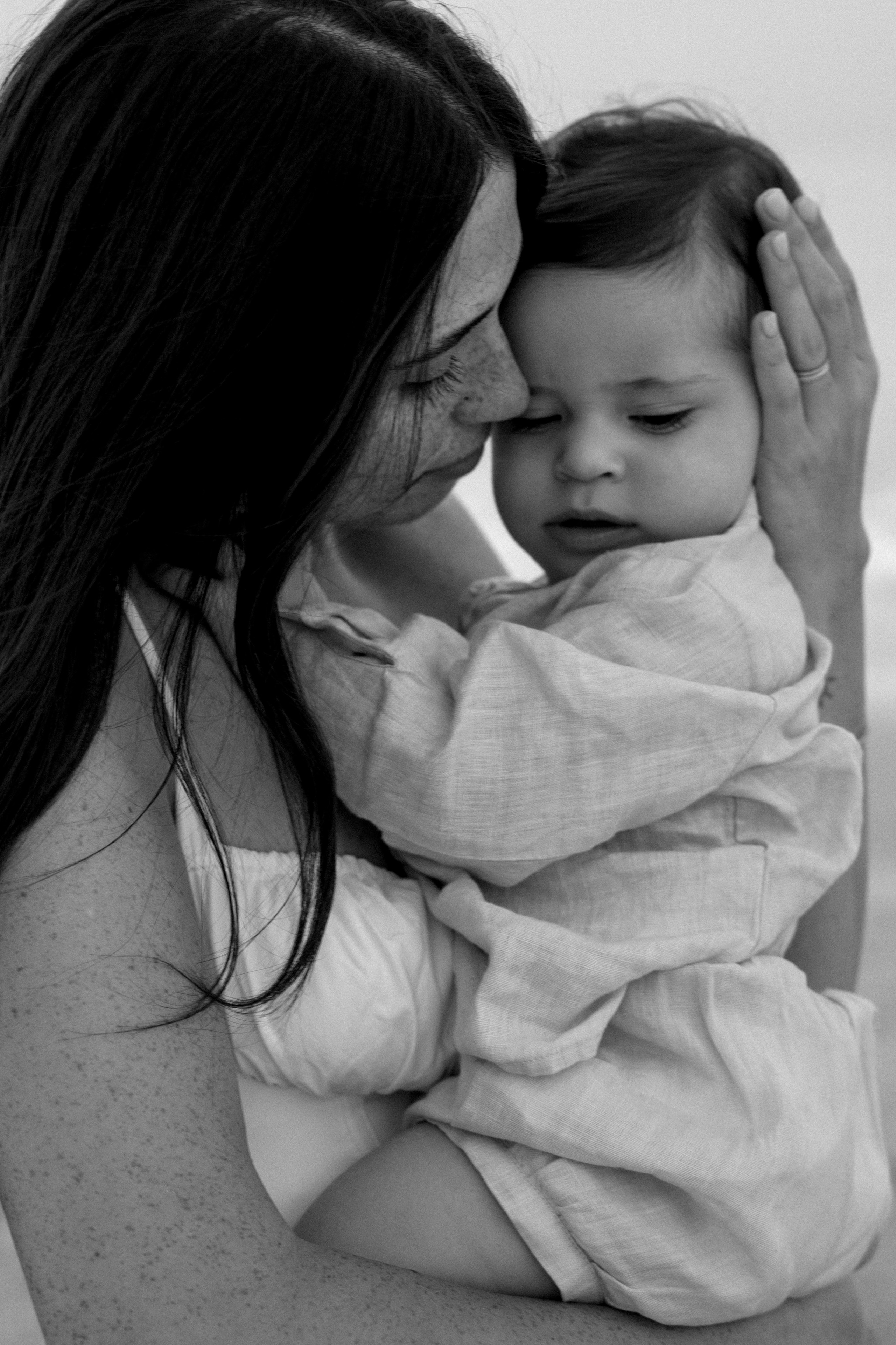 First year family photos near the sea. Главная