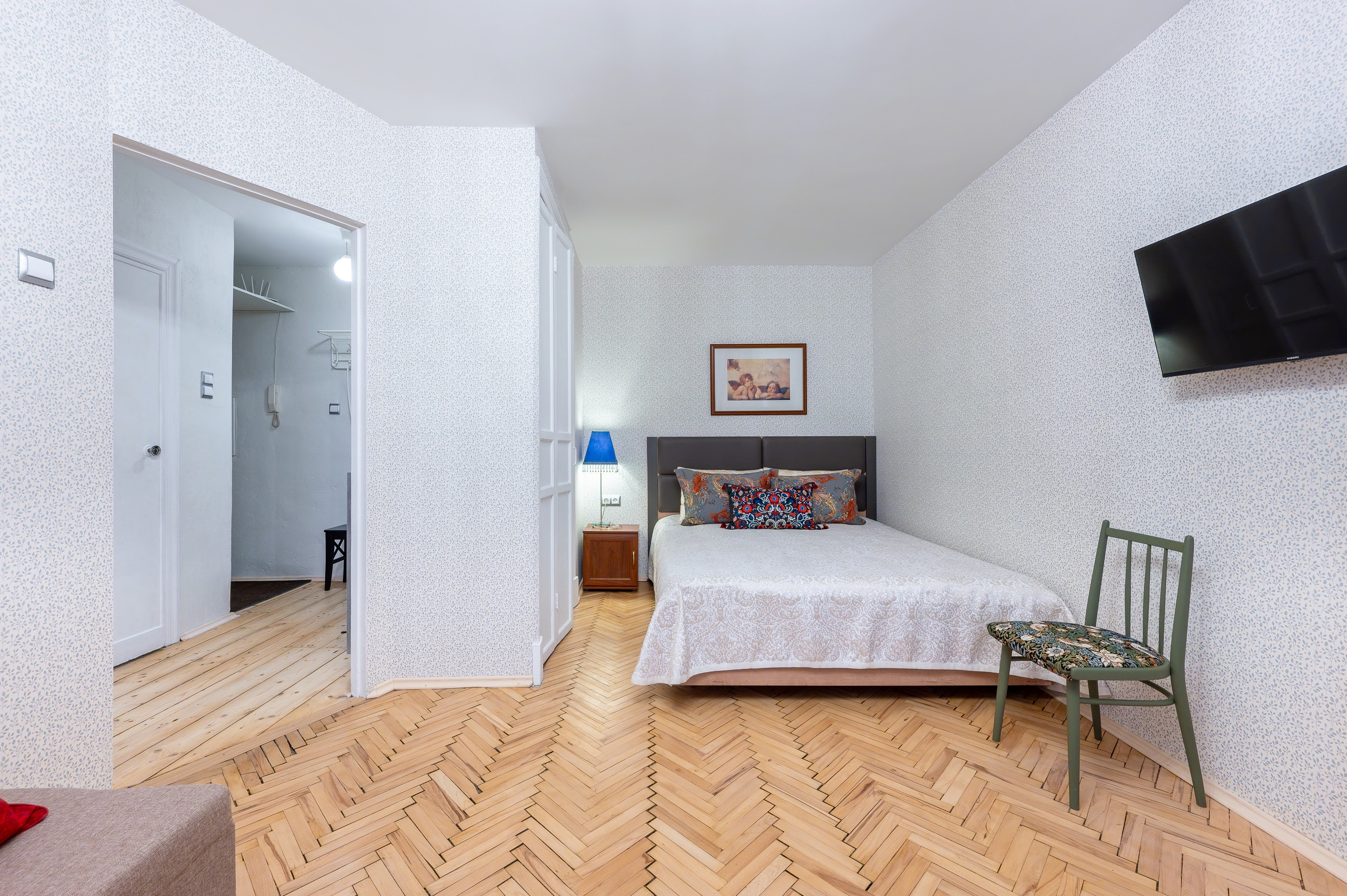 Квартира для суточной аренды на Казанской улице. Интерьерный фотограф. Фото- видеосъемка недвижимости Санкт-Петербург