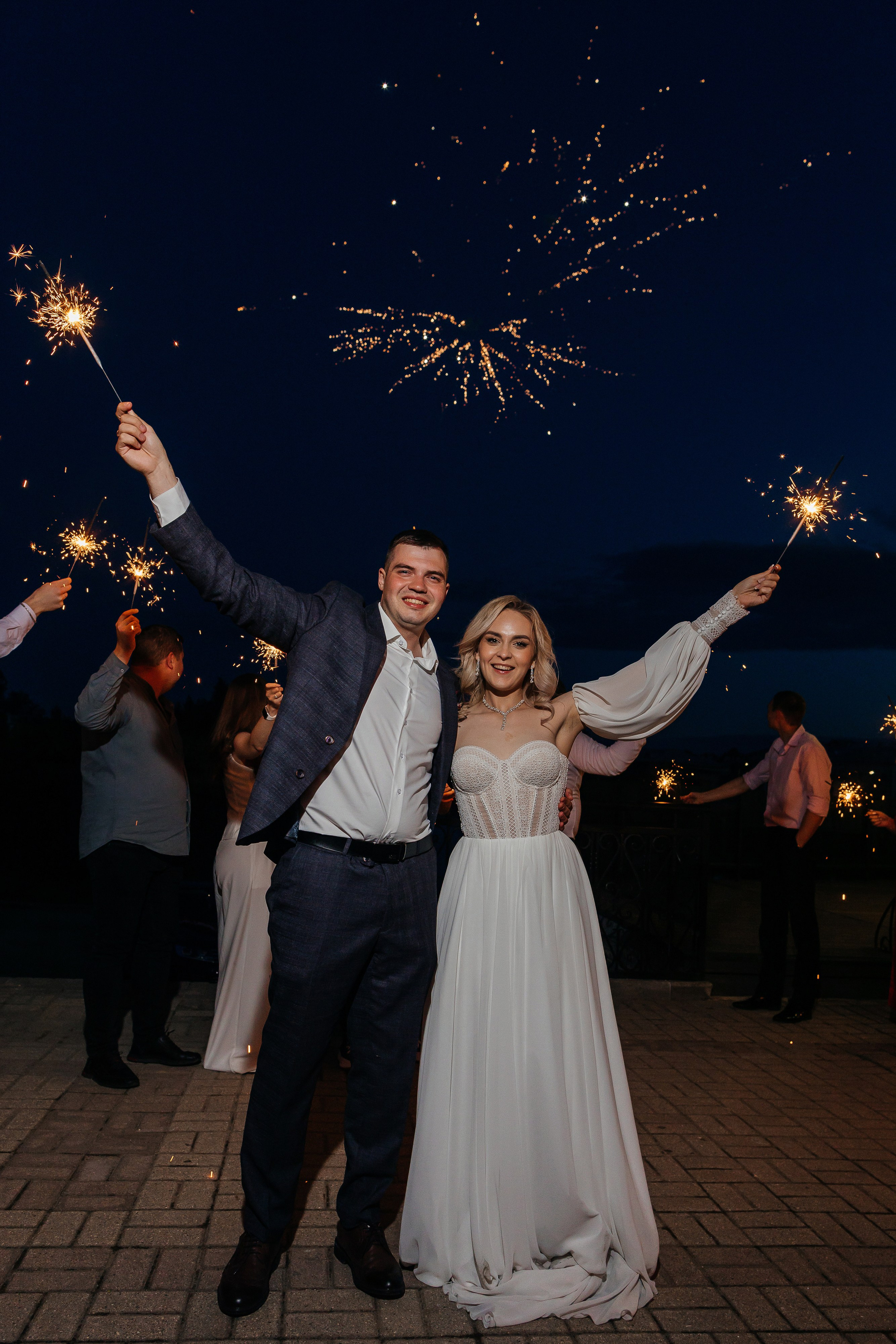 Грандиозное свадебное событие в уютном ресторане. Олег Сверчков | Свадебный фотограф Вологда