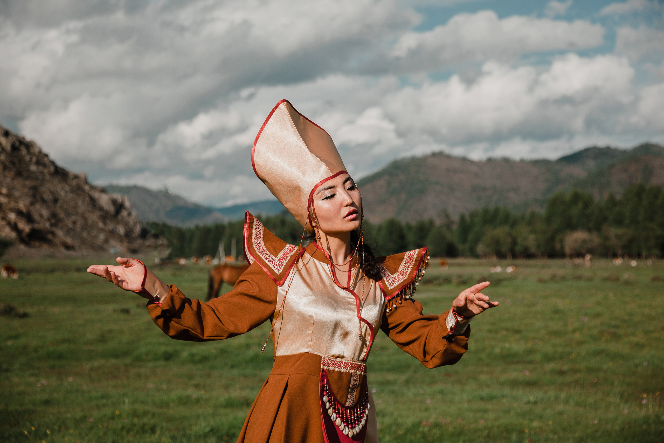 Надежда и Суркура. Семейный, женский и свадебный фотограф в Билибино и Горном Алтае