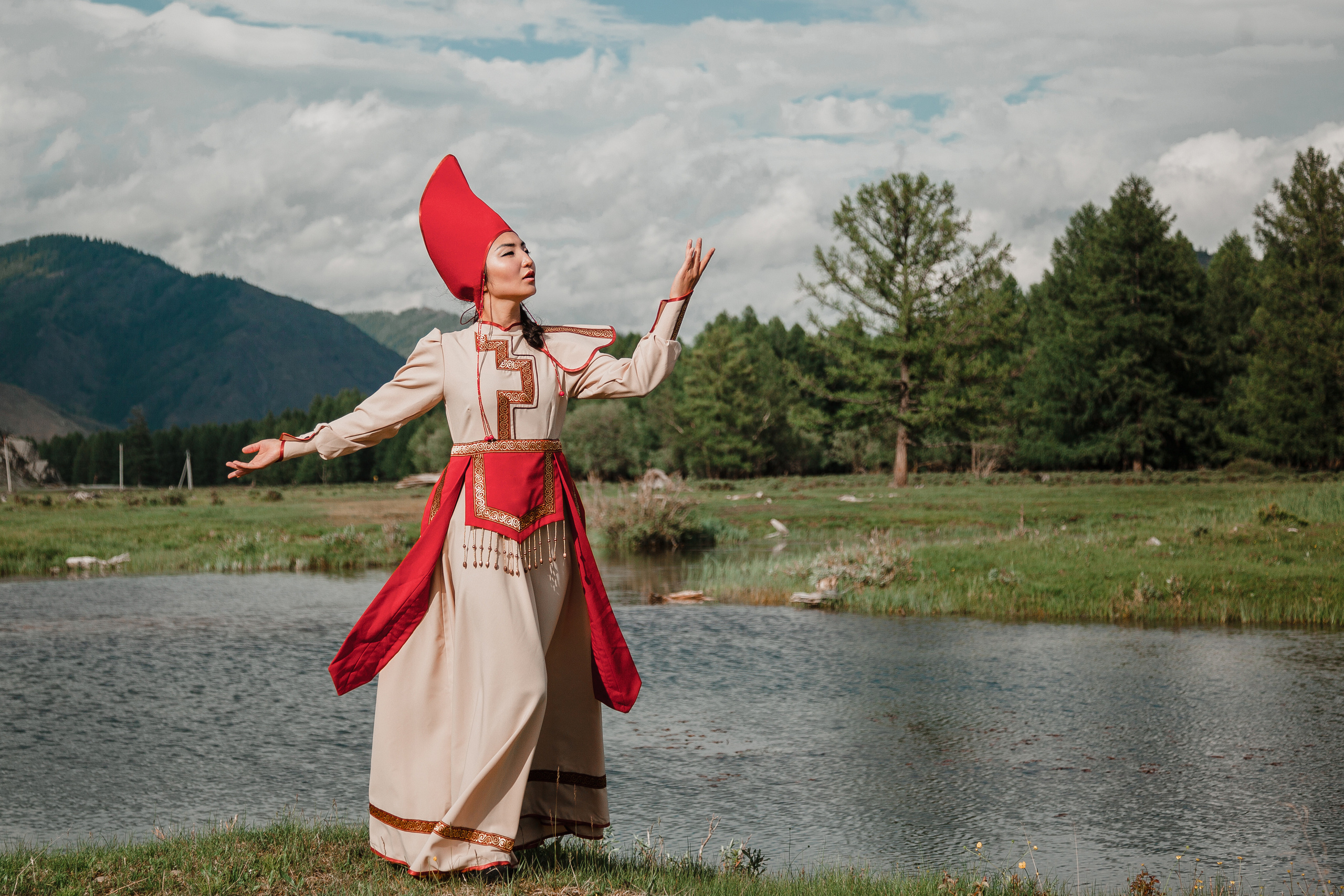 Надежда и Суркура. Семейный, женский и свадебный фотограф в Билибино и Горном Алтае