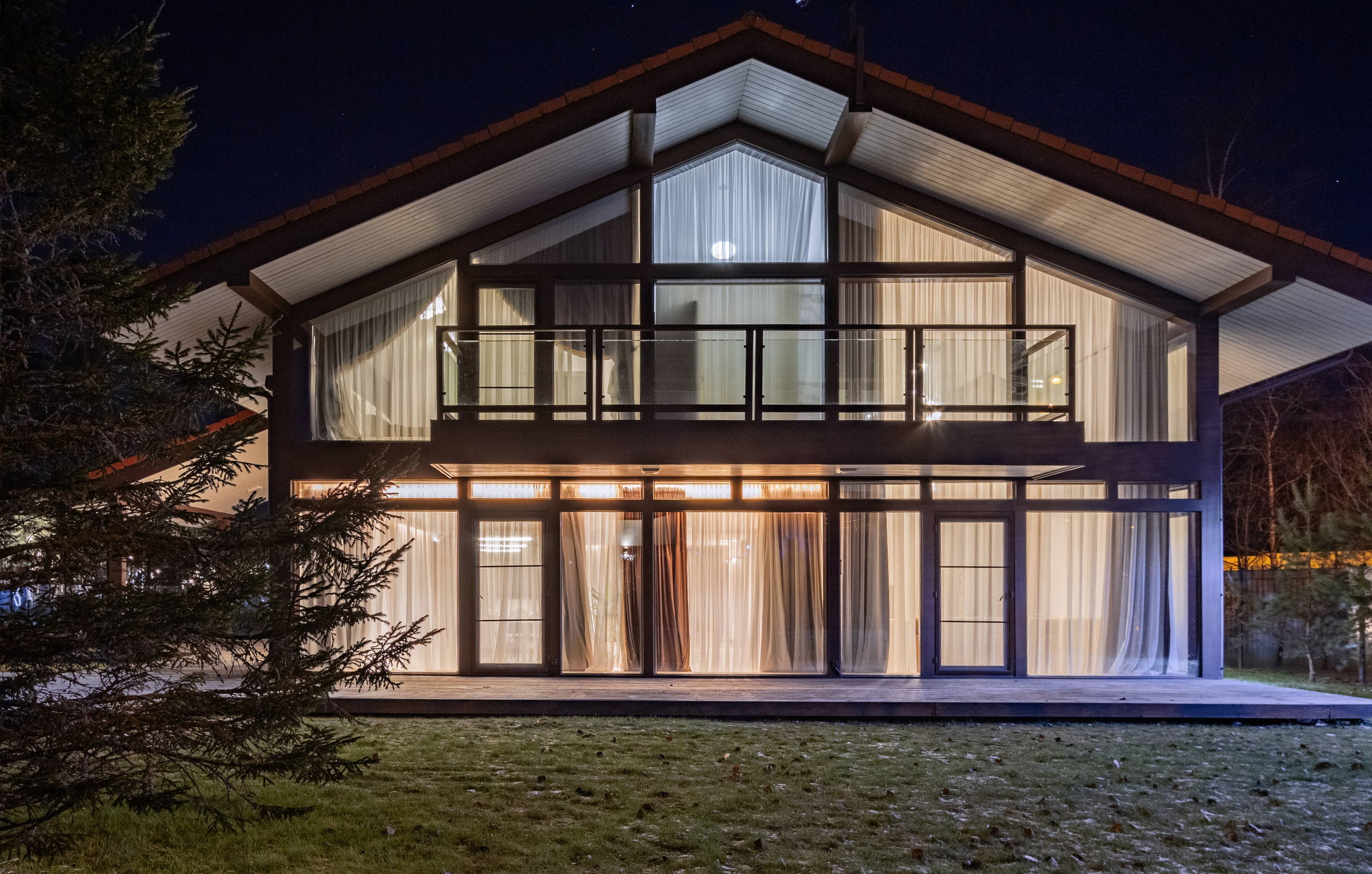 Съемка в вечернее время. Упаковка Недвижимости