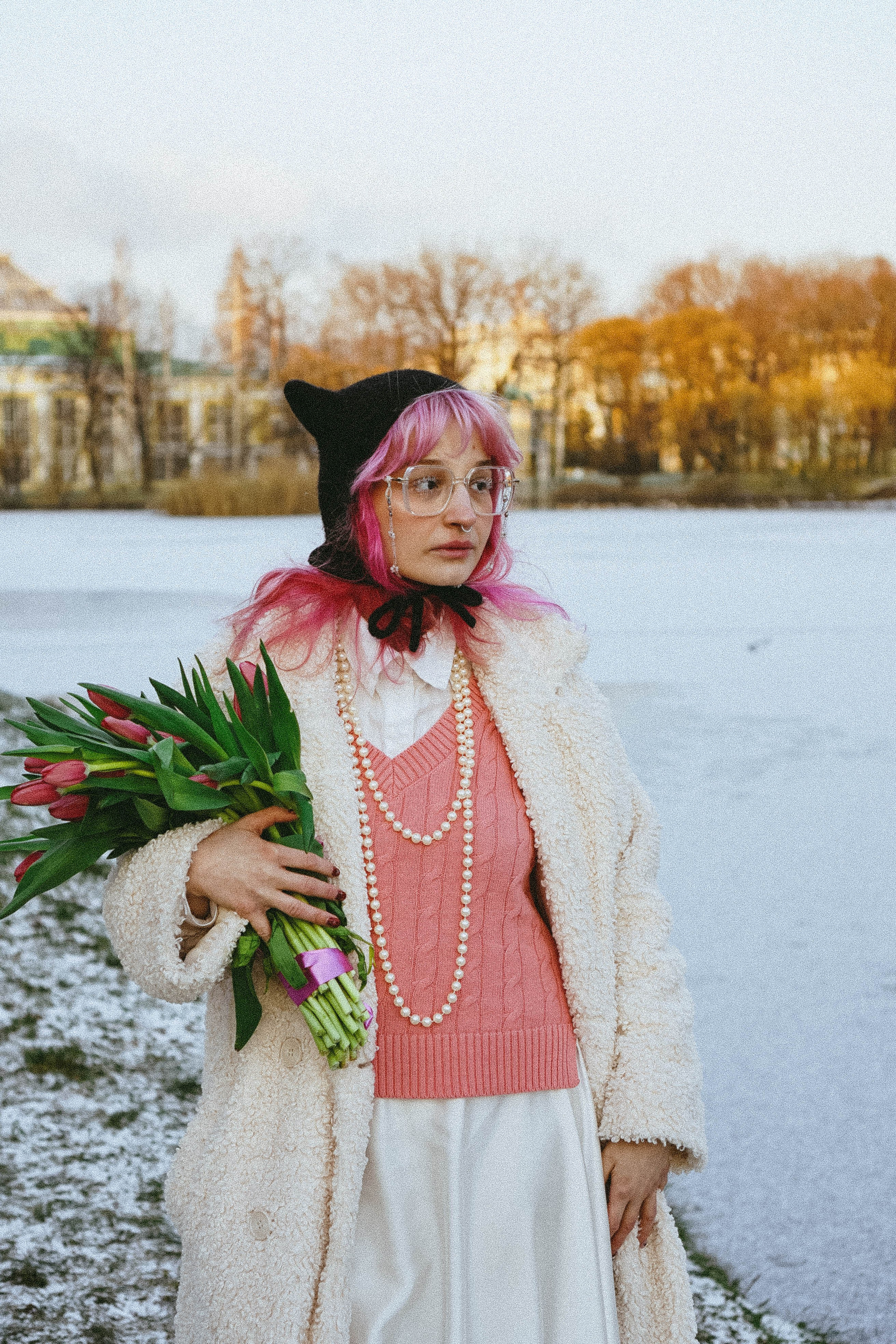 Прогулочная фотосессия с тюльпанами. Профессиональный фотограф, Санкт-Петербург — Виктория Богомолова