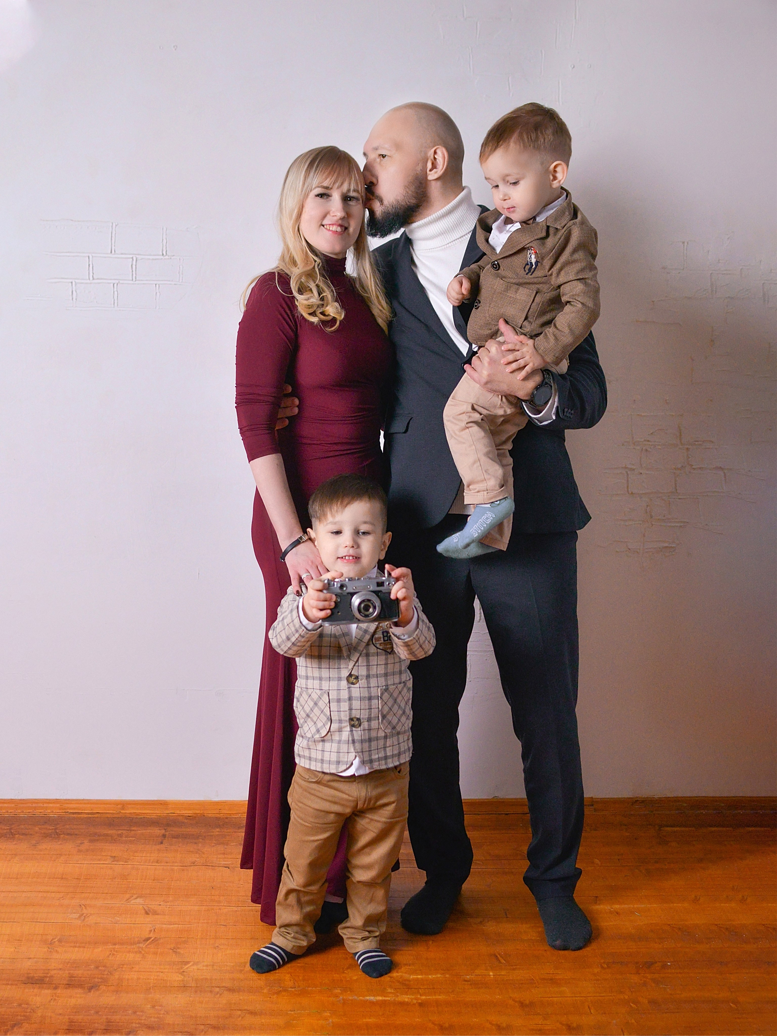 Новогодняя семейная фотосессия в Краснодаре 2023-2024. Фотограф новорожденных Краснодар Малышенко Надежда