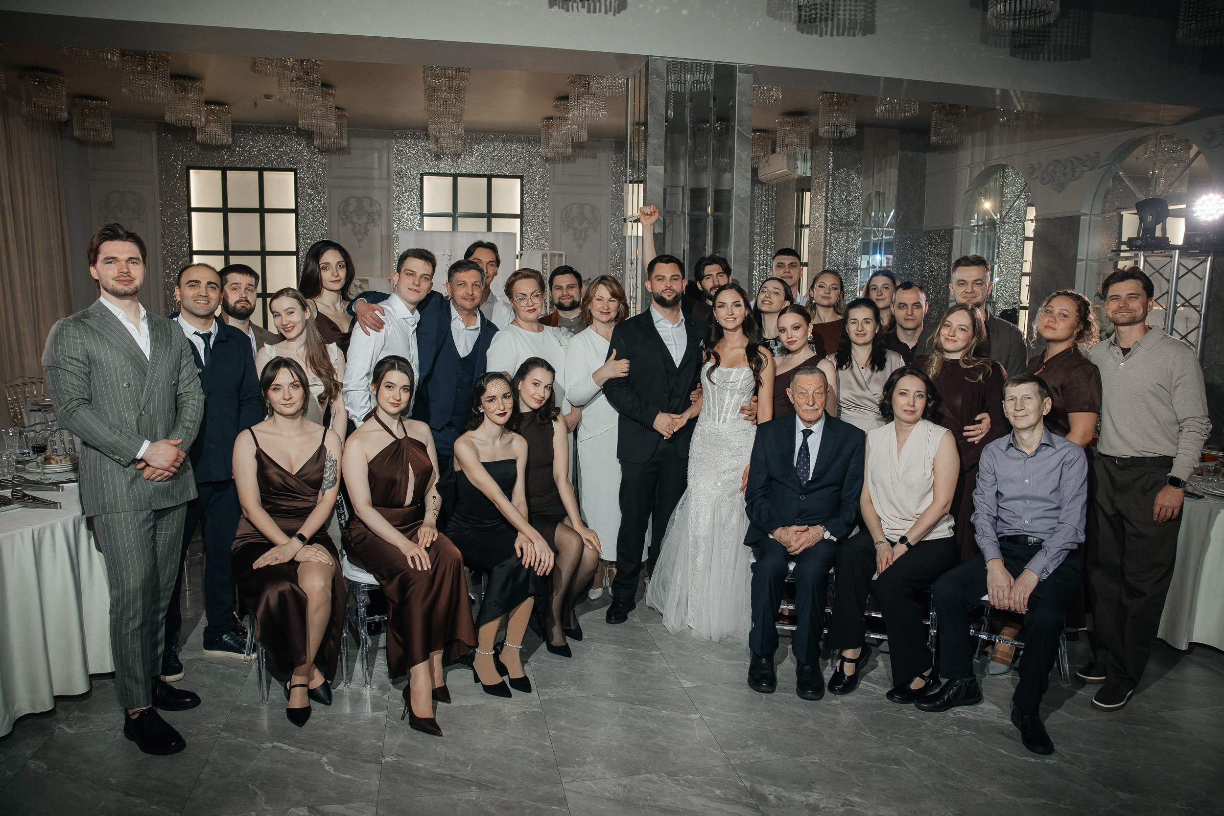 Свадьба в отеле Twelve Reasons, Барвиха Luxury Village, La Riva Hall в Москве. Свадебный фотограф в Москве Дарья Олендарёва