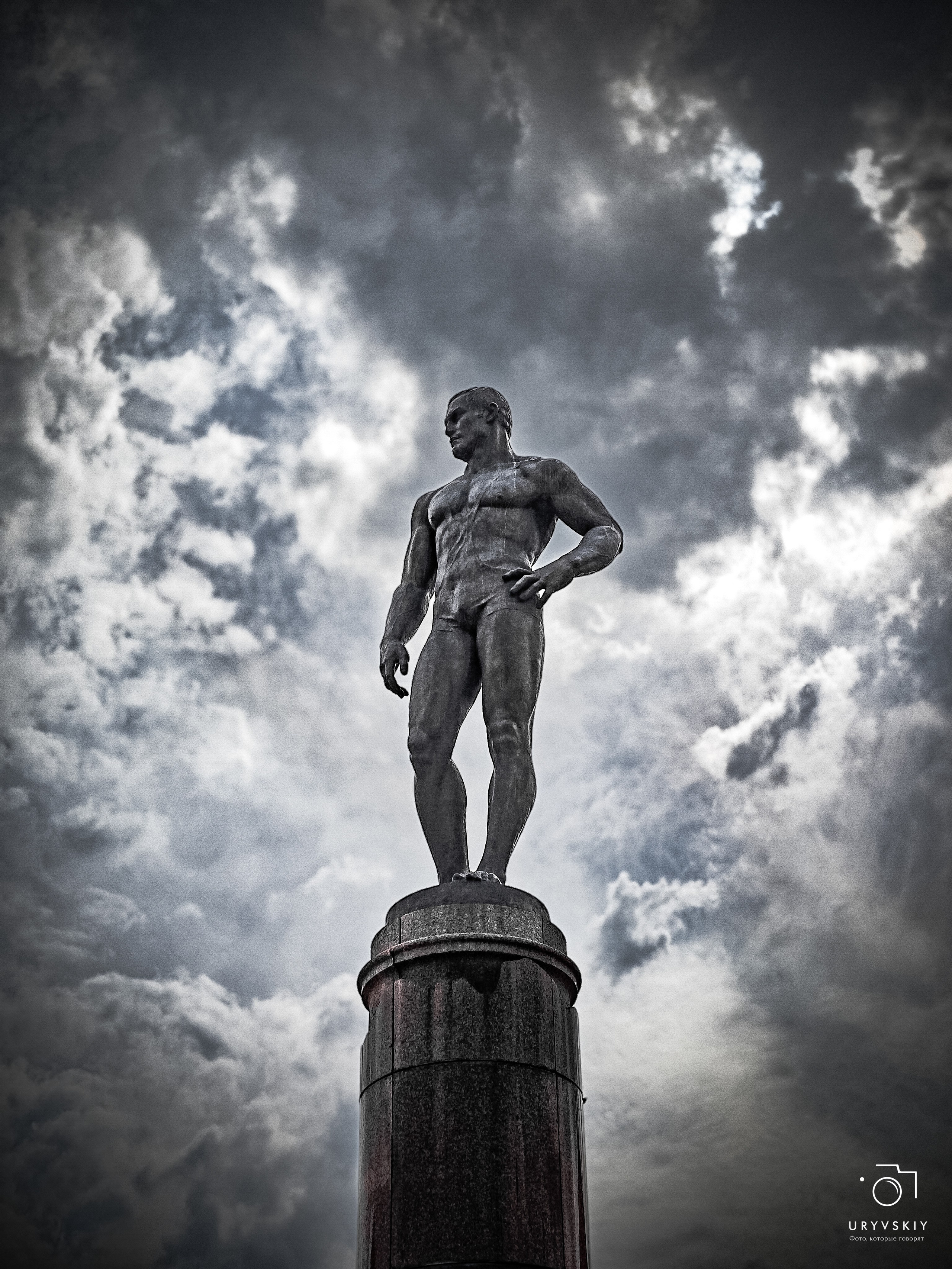 В камне. Игорь Урывский. Фотограф Красноярск