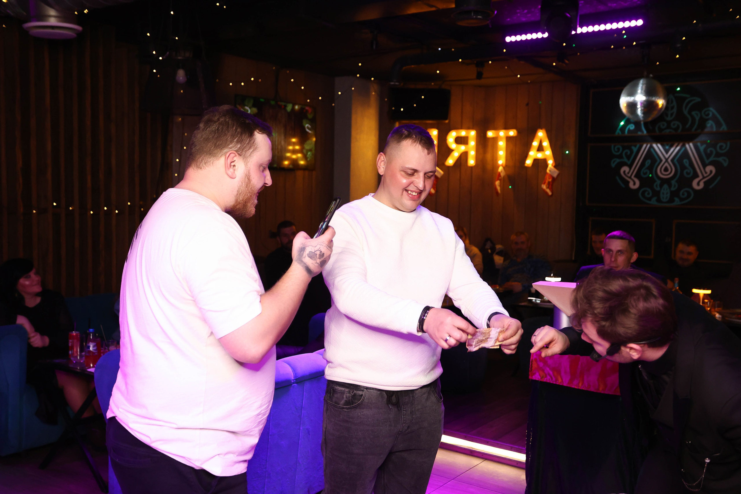 15/12/23 Новогоднее караоке в Мята Спортивная. Мята Спортивная — Кальянная, караоке, бар в Минске