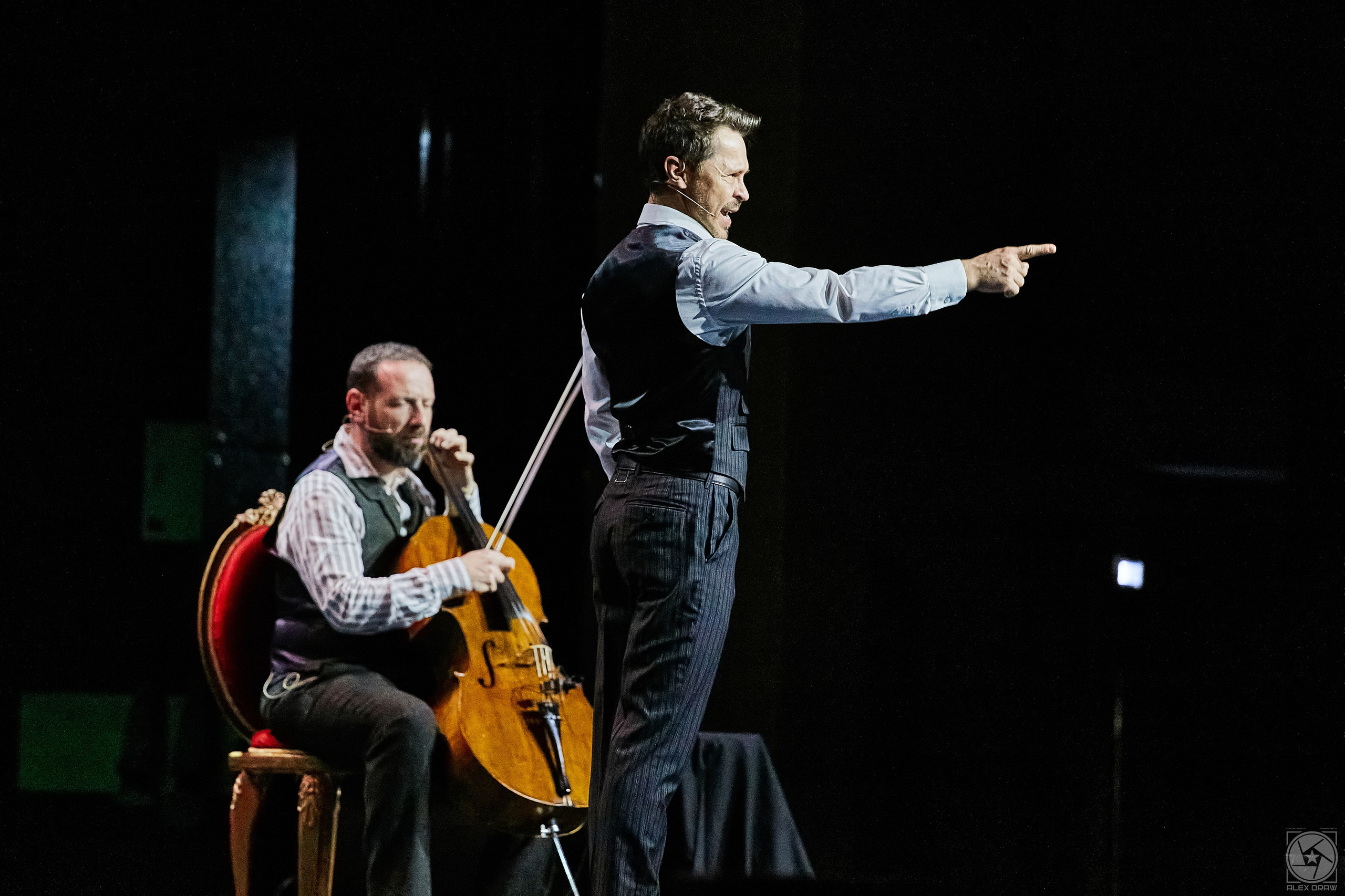 Павел Деревянко и Борис Андрианов шоу-комедия «Хулиганы». Фотограф Москва Concerts photo / Fashion photо