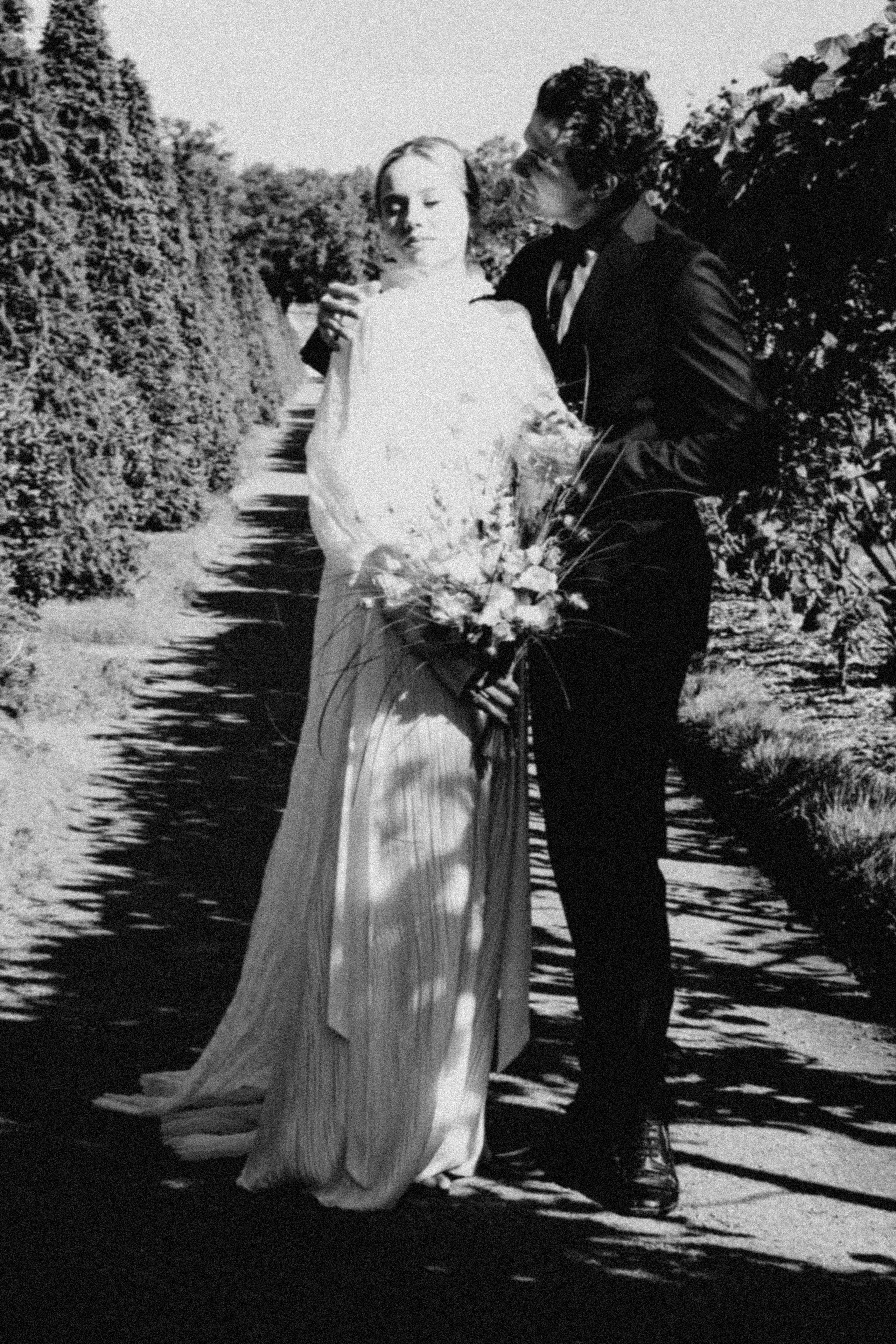 СВАДЕБНАЯ СЬЕМКА В ПАРКЕ ОРАНИЕНБАУМ. Профессиональный фотограф, Санкт-Петербург — Виктория Богомолова