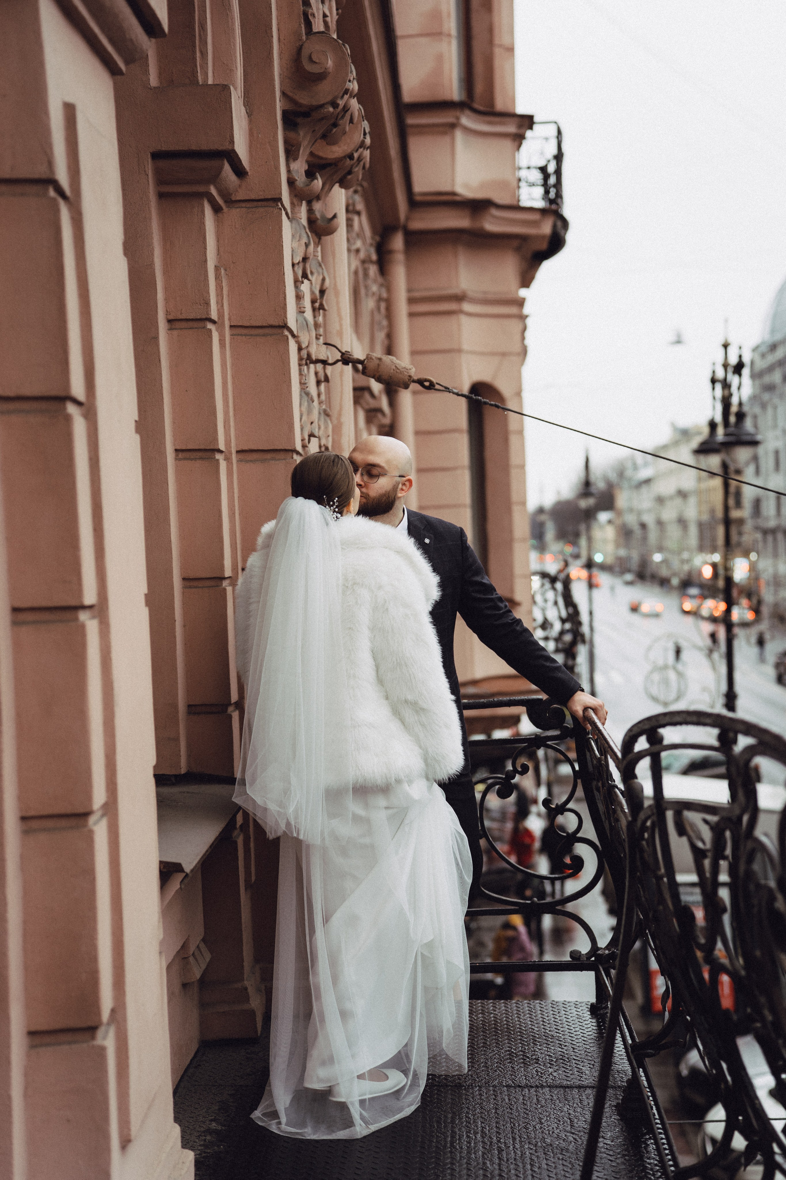 СВАДЕБНАЯ СЬЕМКА ВО ВТОРОМ ДВОРЦЕ (ДЕКАБРЬ) ТАКЖЕ СЬЕМКА В СТУДИИ НА ЧЕРНЫШЕВСКОЙ. Профессиональный фотограф, Санкт-Петербург — Виктория Богомолова