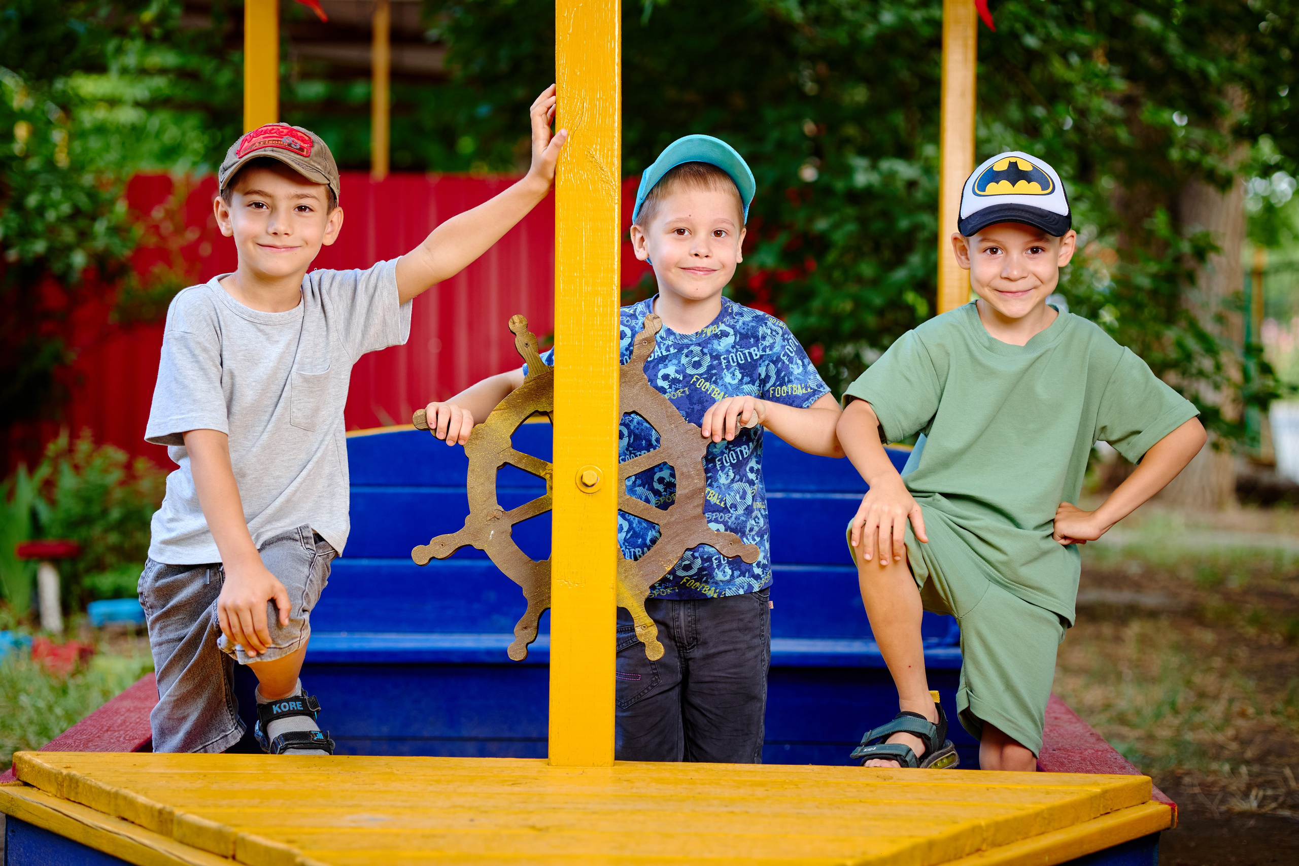 Пример летней съемки в детском саду № 92 Старшая группа Радуга. Фотограф Выпускные альбомы Таганрог Сергей Коробченко