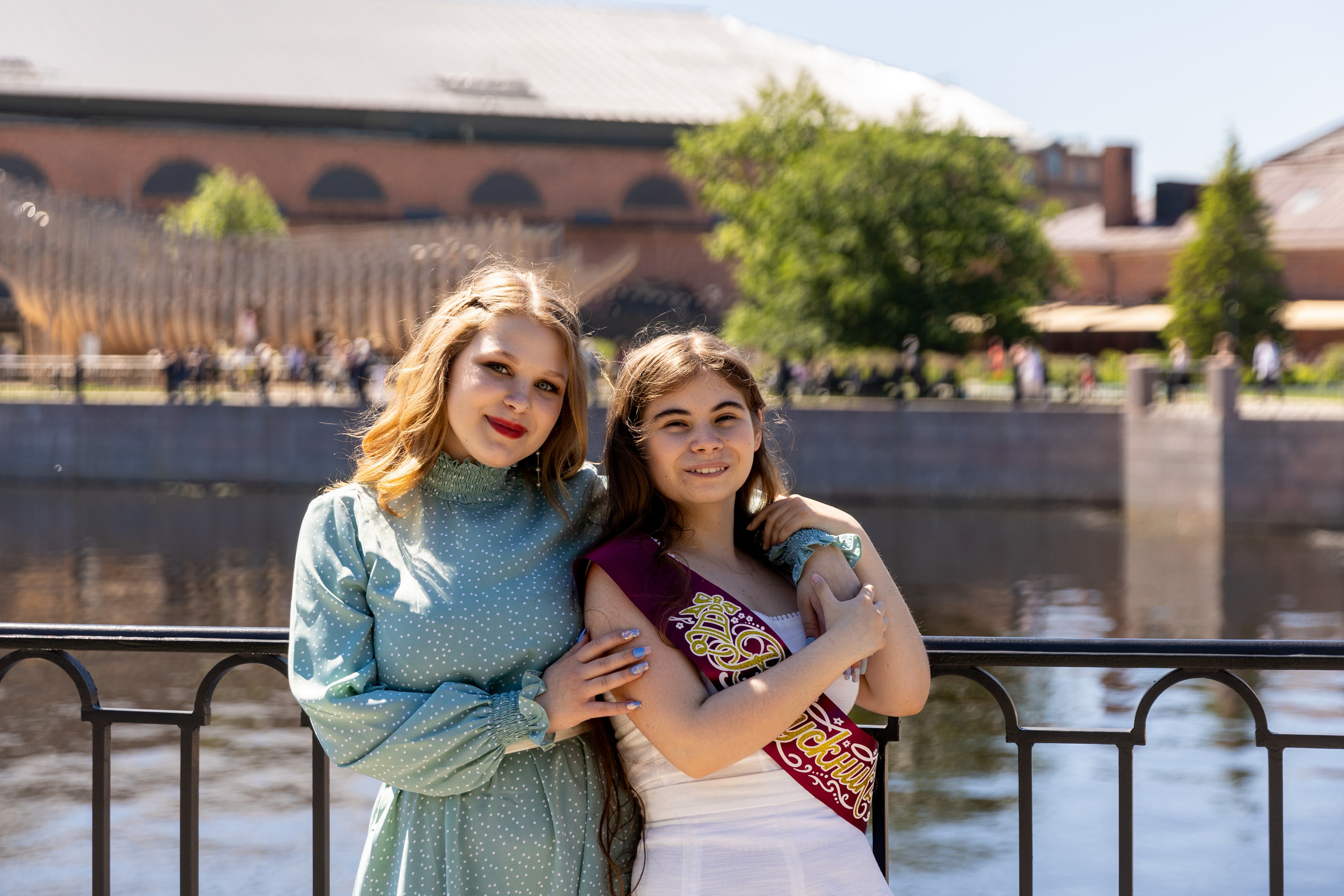 Выпускной 11 класс. Прогулка в Новой Голладии и банкет. Фотограф в Санкт-Петербурге Закута Ольга