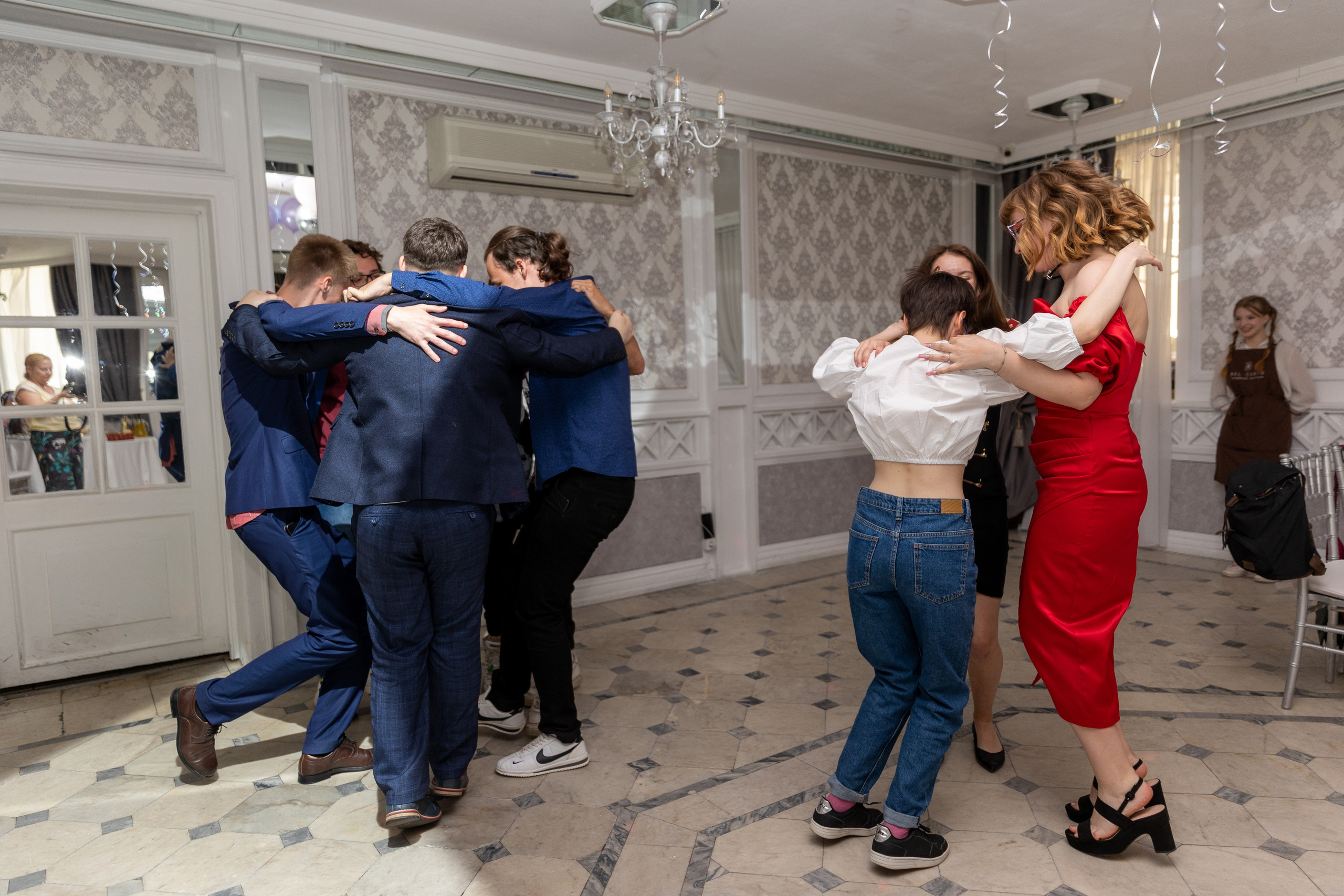 Выпускной 11 класс. Прогулка в Новой Голладии и банкет. Фотограф в Санкт-Петербурге Закута Ольга