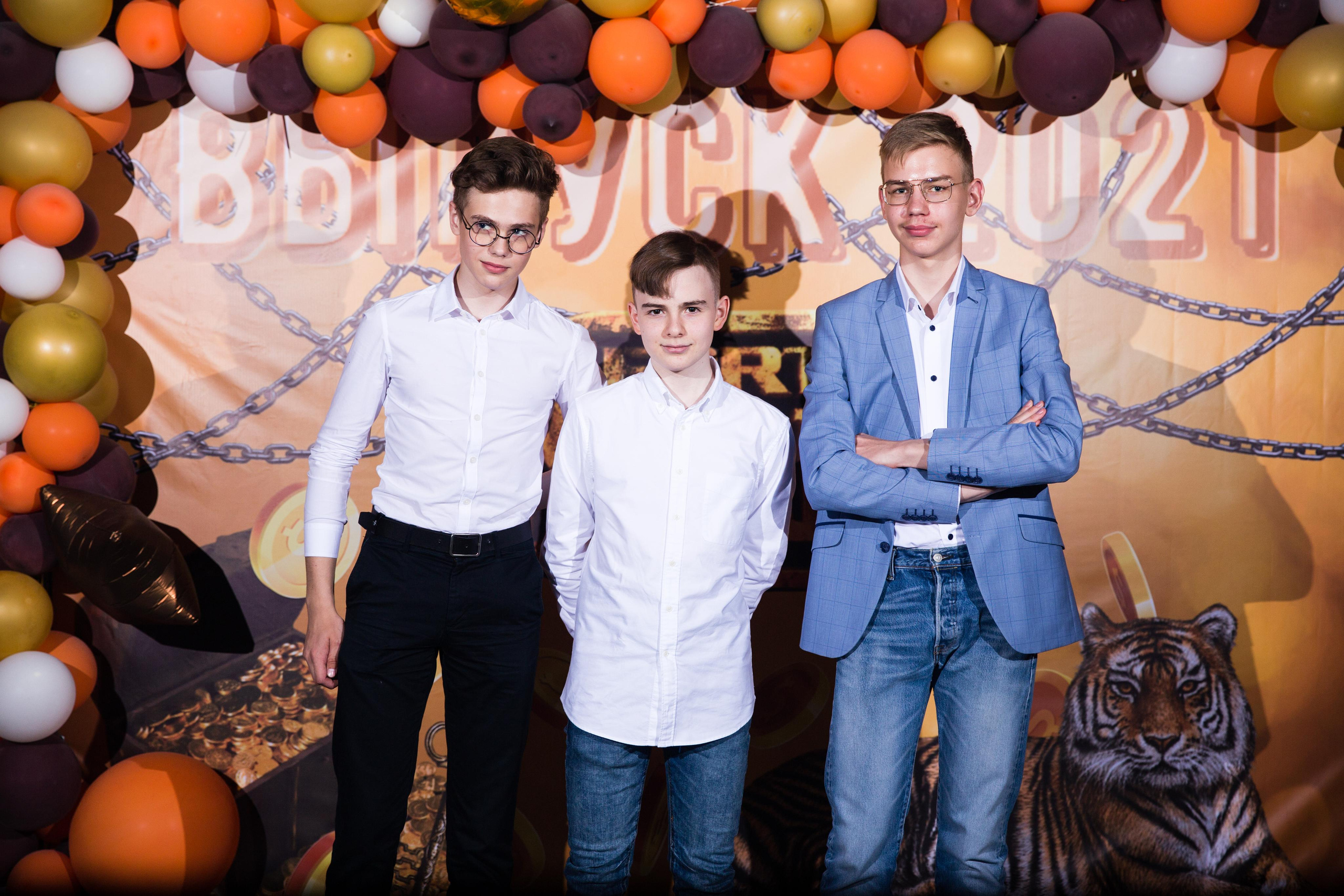 Выпускной 9 класс.Форд Баярд. Фотограф в Санкт-Петербурге Закута Ольга