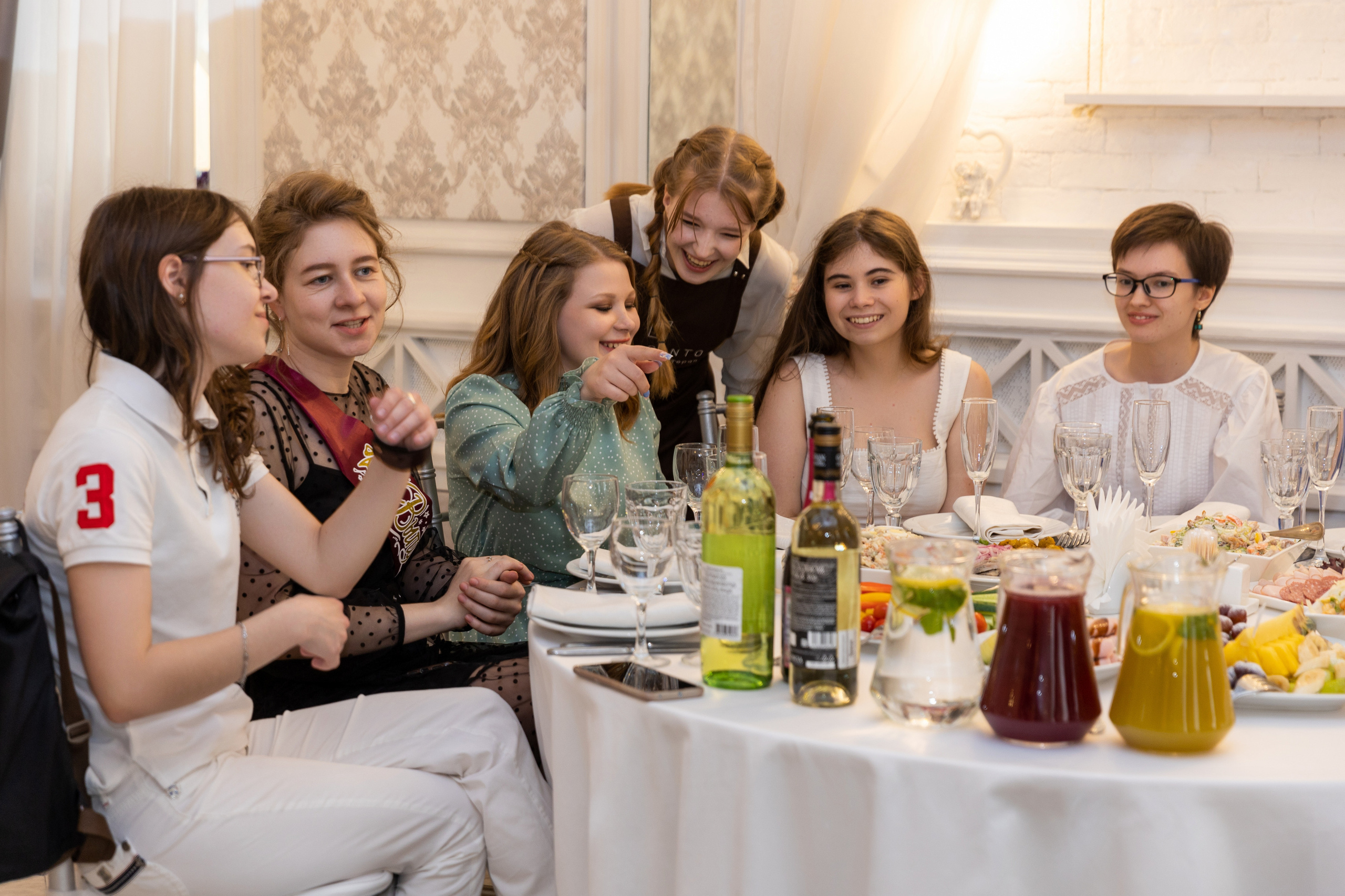 Выпускной 11 класс. Прогулка в Новой Голладии и банкет. Фотограф в Санкт-Петербурге Закута Ольга