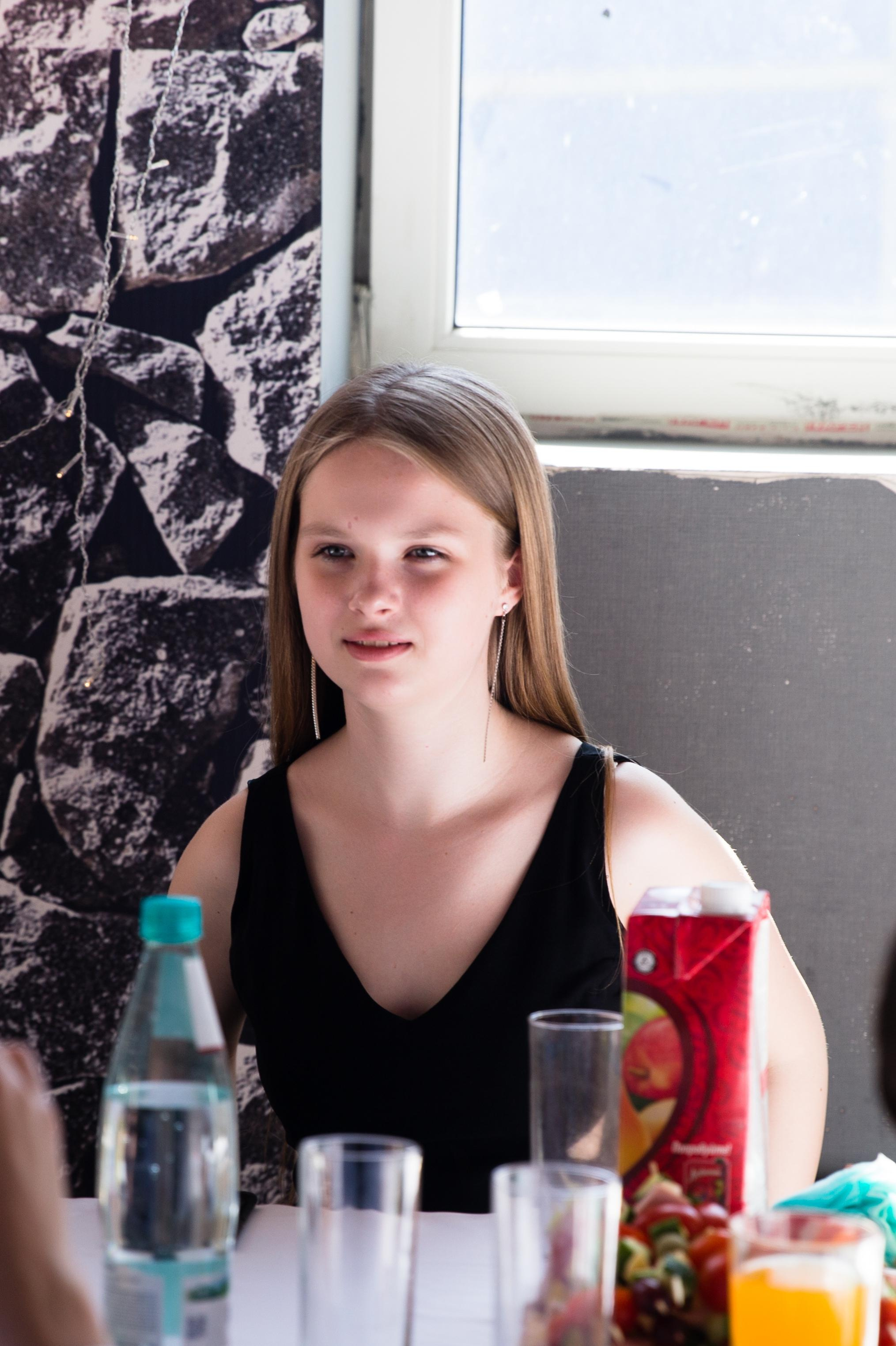 Выпускной 9 класс.Форд Баярд. Фотограф в Санкт-Петербурге Закута Ольга