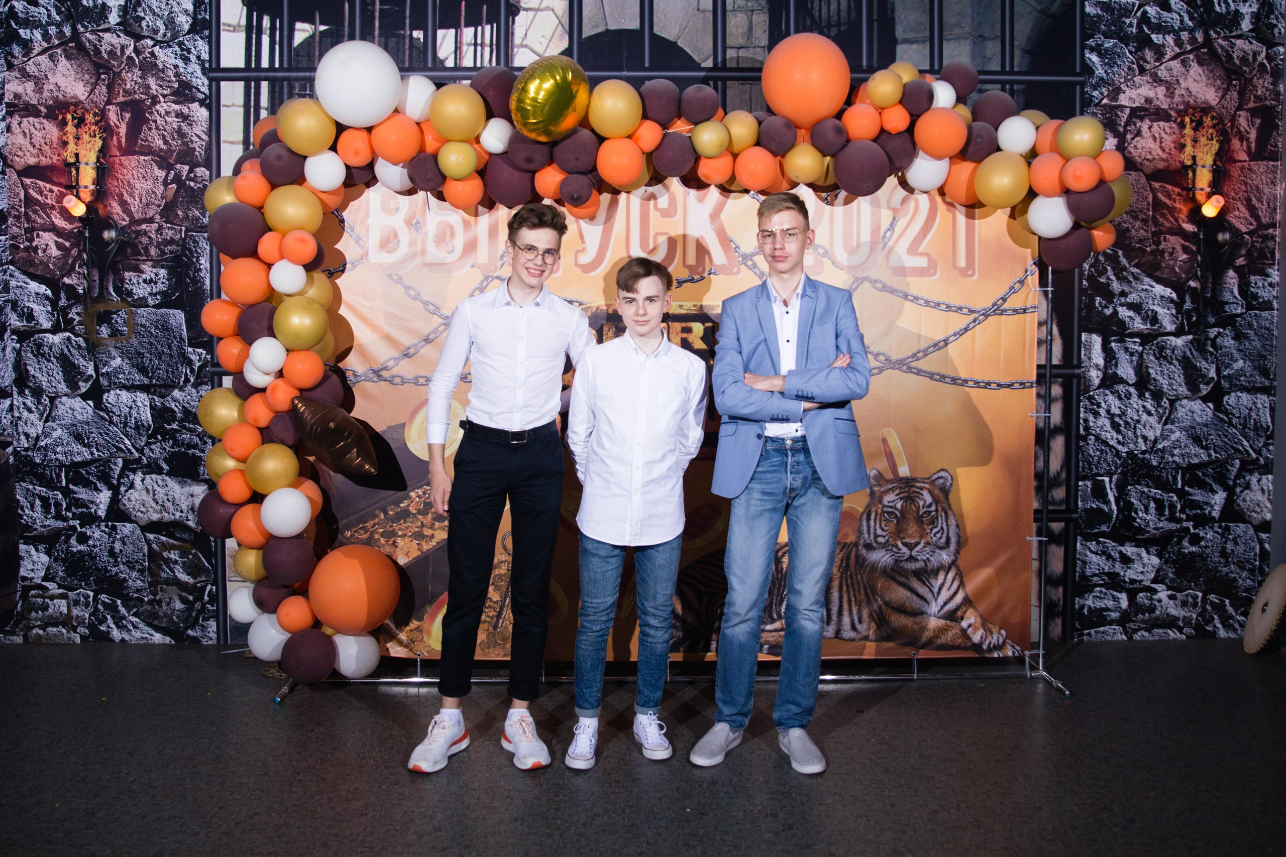 Выпускной 9 класс.Форд Баярд. Фотограф в Санкт-Петербурге Закута Ольга