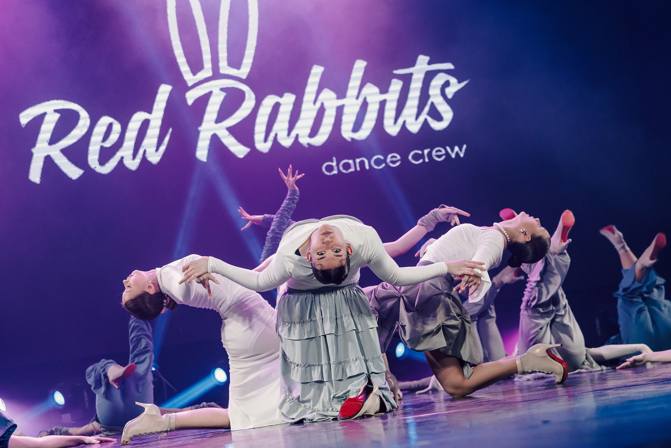 Отчётный концерт танцевальной школы «Red Rabbits» 2025. Лёшка Варзегов — фотограф