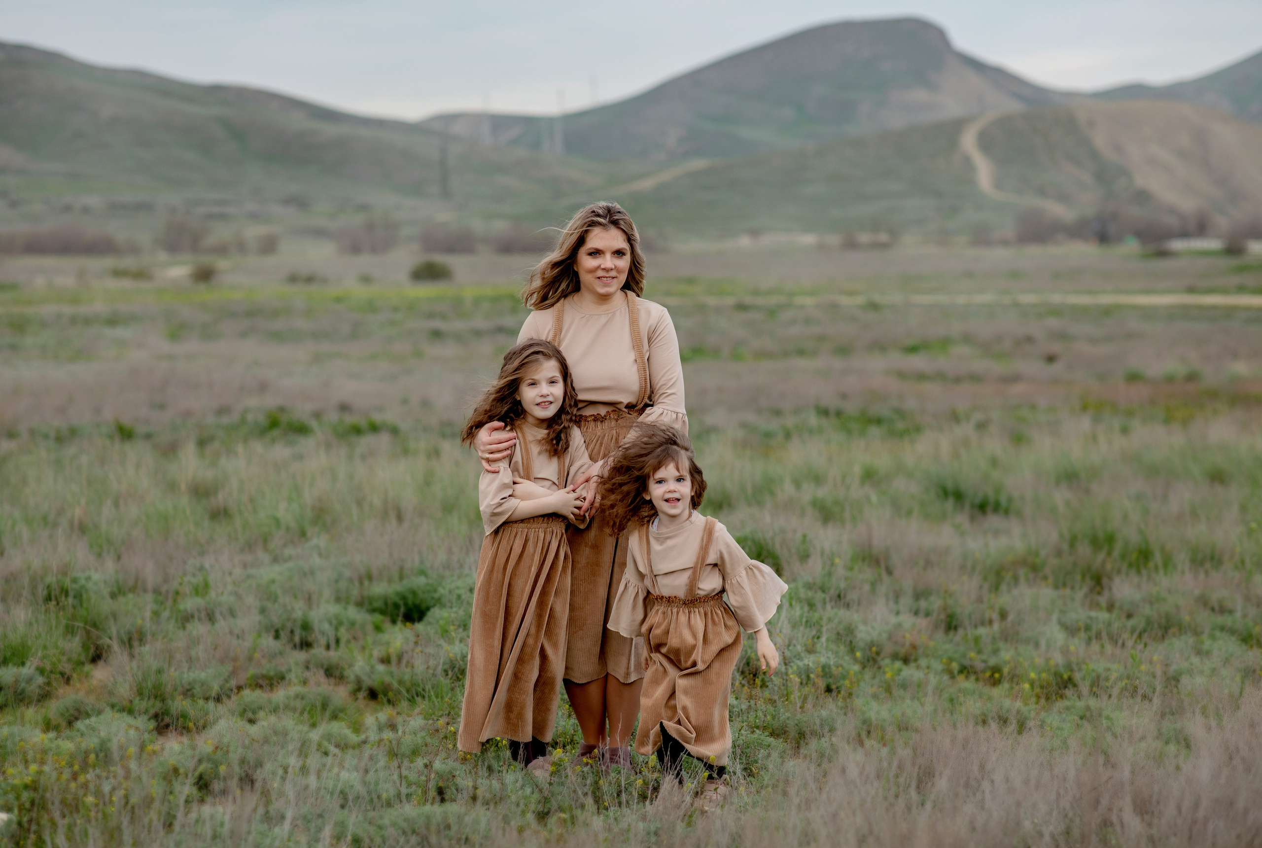 Выездная семейная фотосессия. Фотограф-стилист Крым Прокат одежды в Крыму. Фотосессии в Крыму