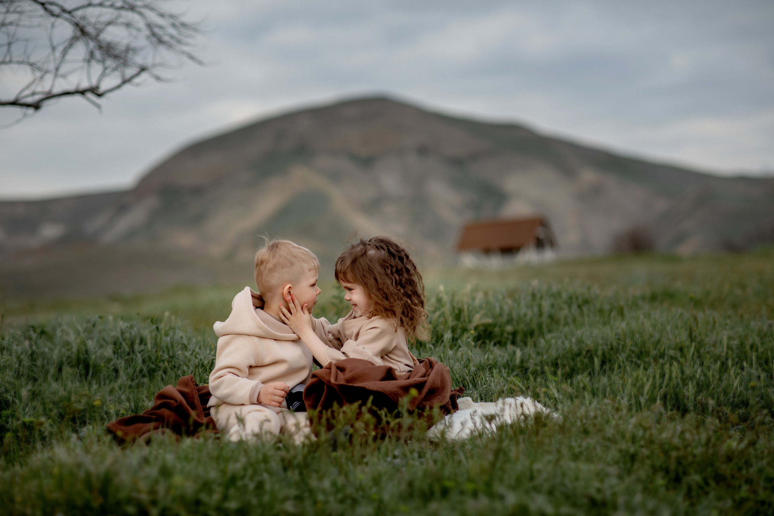Выездная семейная фотосессия. Фотограф-стилист Крым Прокат одежды в Крыму. Фотосессии в Крыму