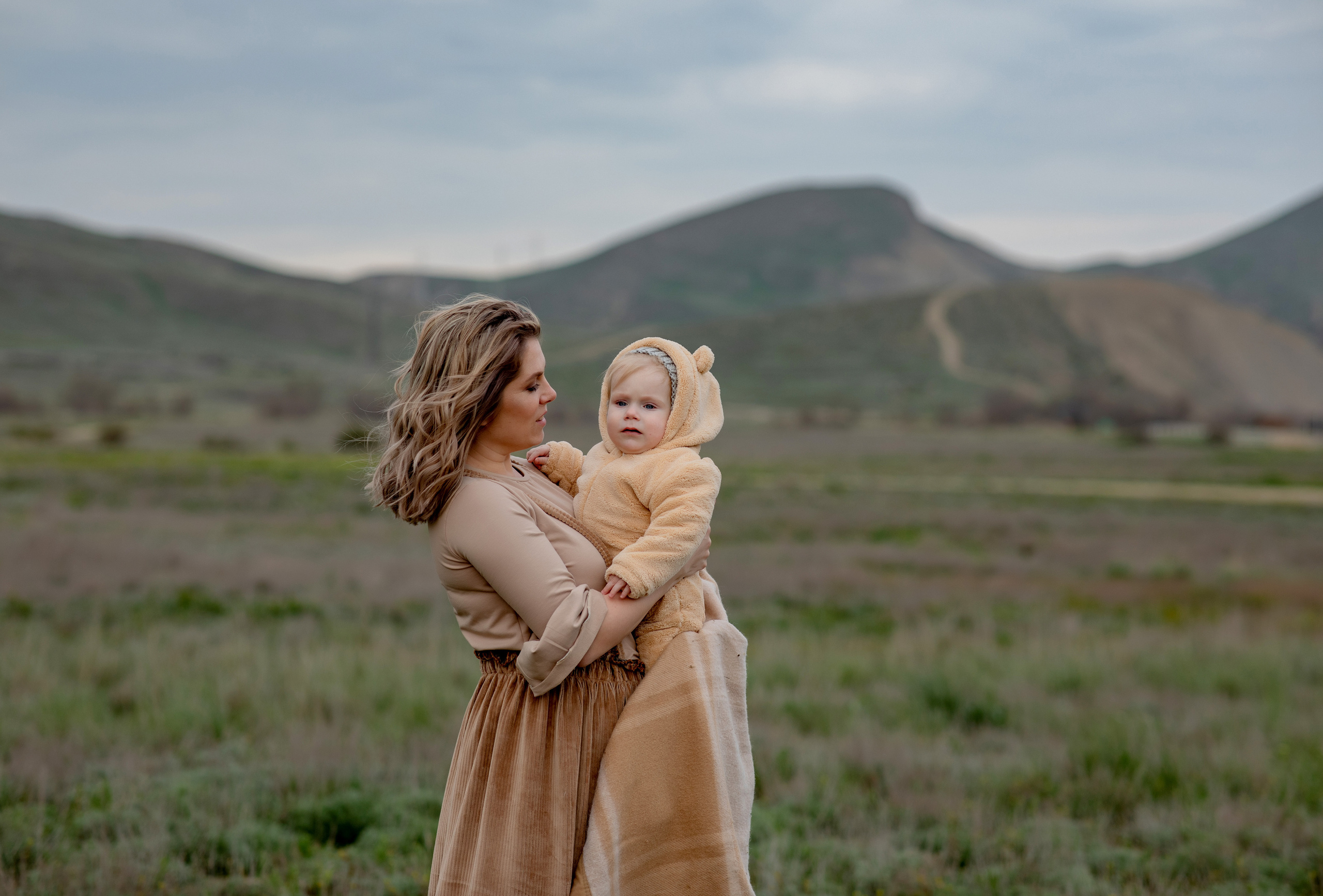 Выездная семейная фотосессия. Фотограф-стилист Крым Прокат одежды в Крыму. Фотосессии в Крыму
