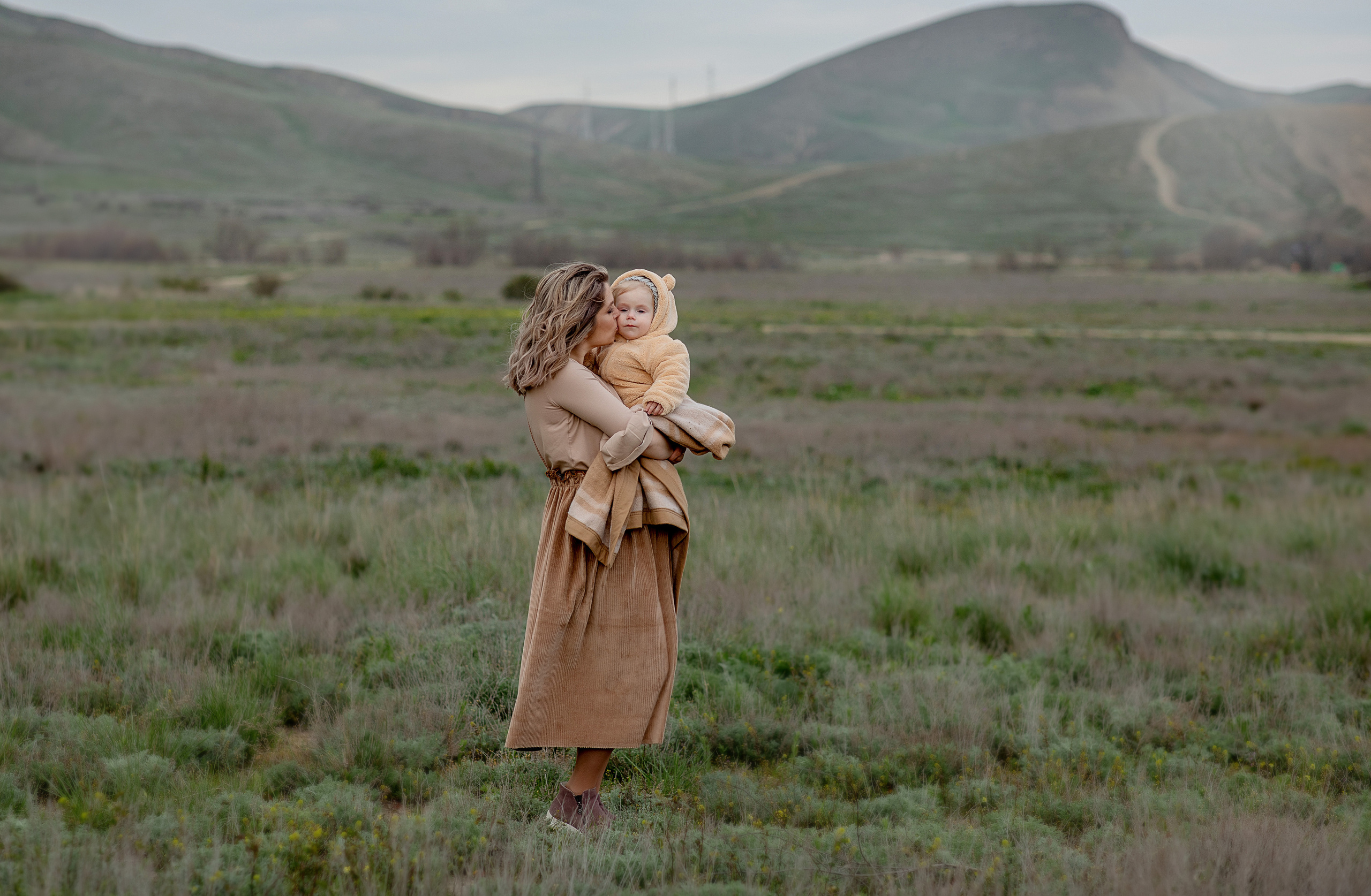 Выездная семейная фотосессия. Фотограф-стилист Крым Прокат одежды в Крыму. Фотосессии в Крыму