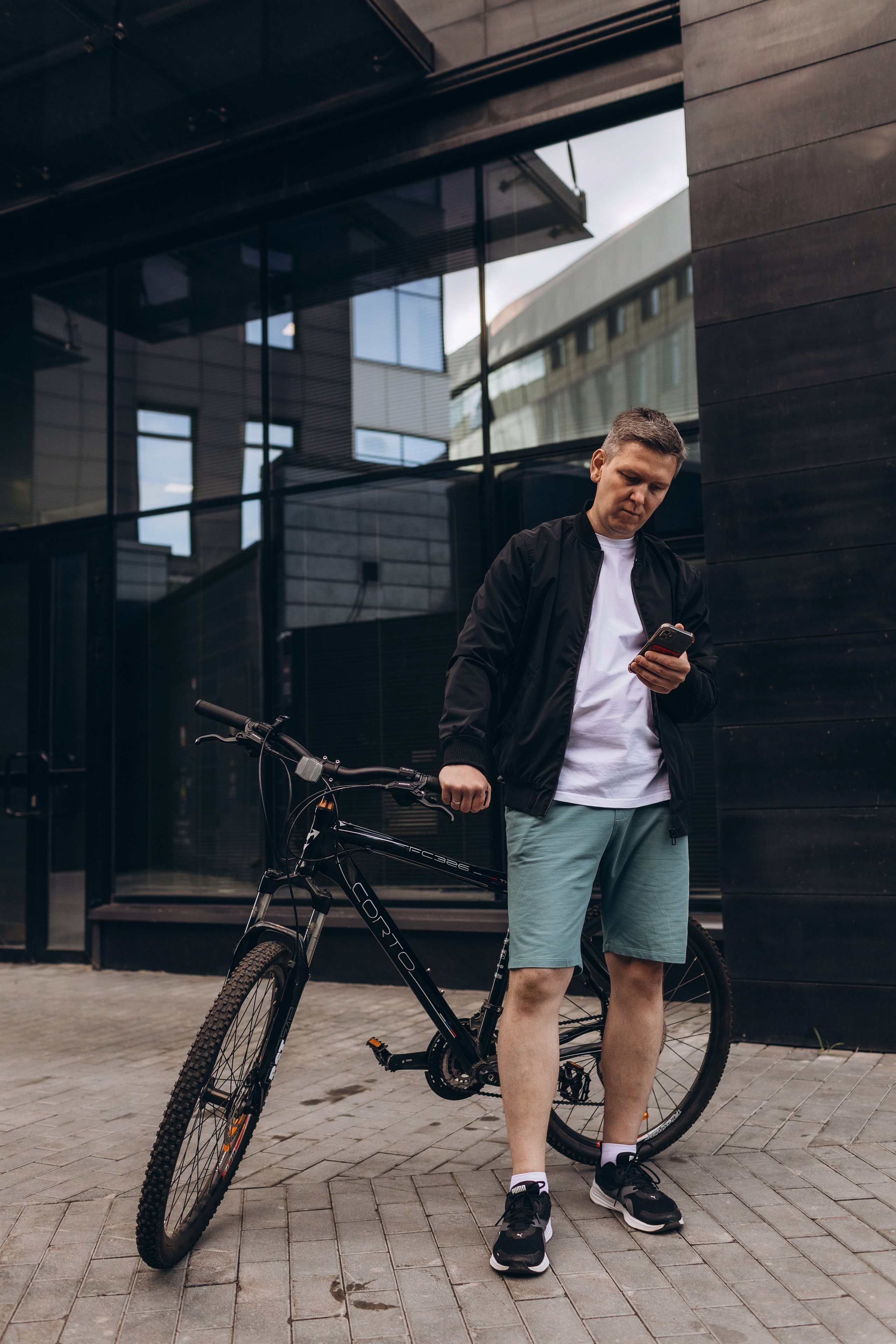 Папа и сын. Семейная съемка — это красивый способ признаться своей семье в любви