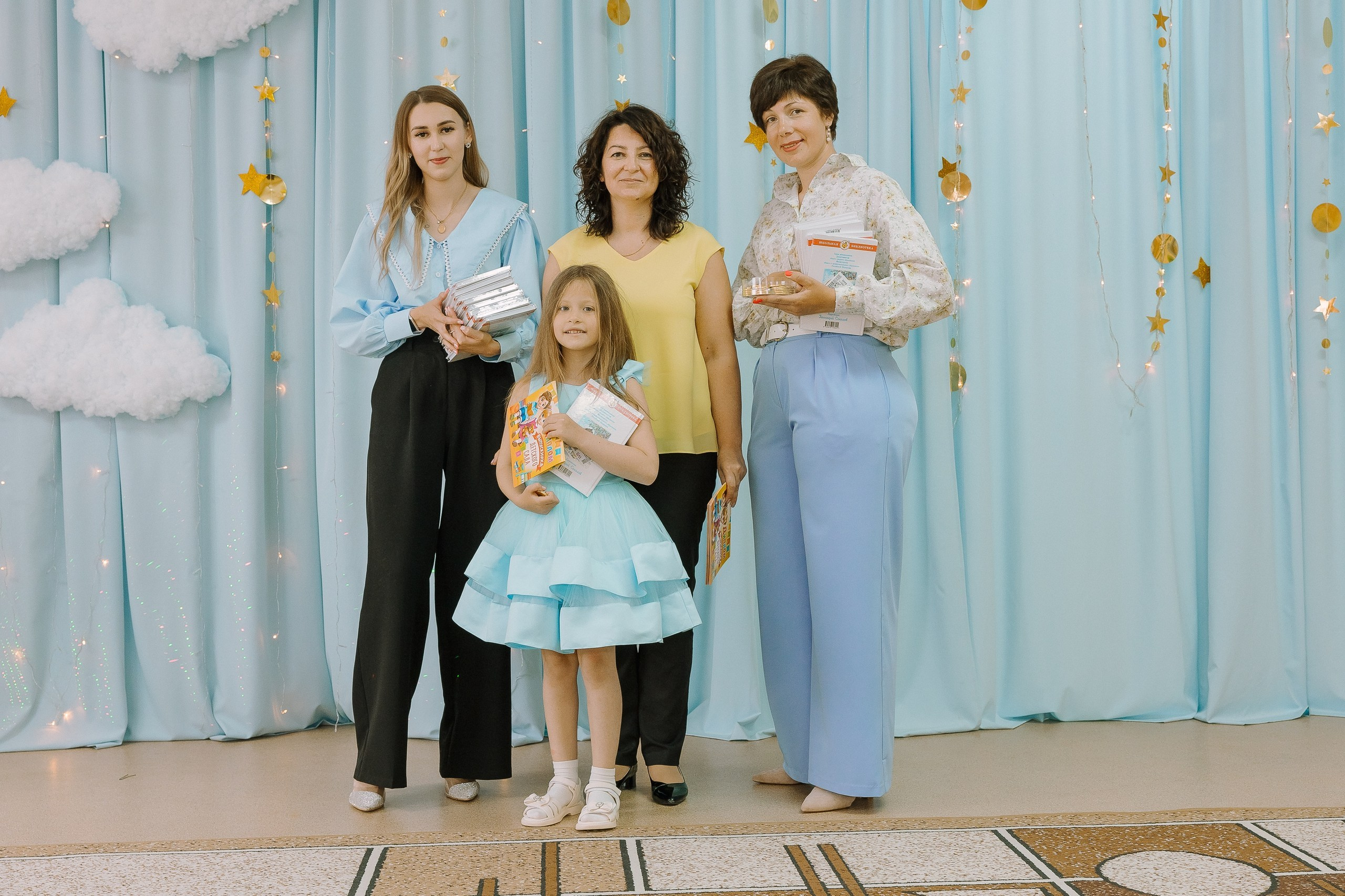 Выпускной в ДС -29. Выпускные альбомы Натальи Бутко: Новороссийск, Анапа, Геленджик